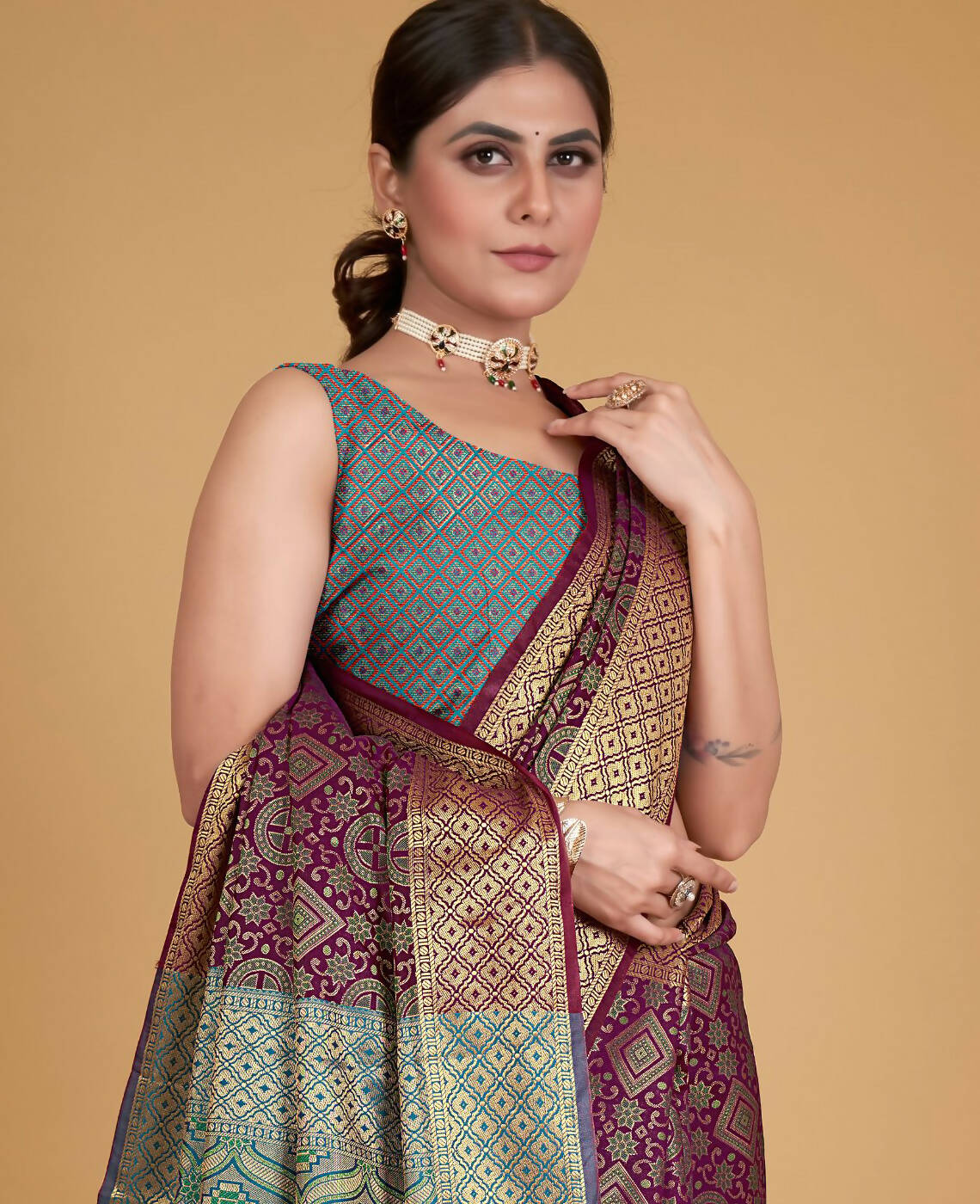 Wine Silk Woven Design Saree With Unstitched Blouse Piece - Akshita | Grocsy