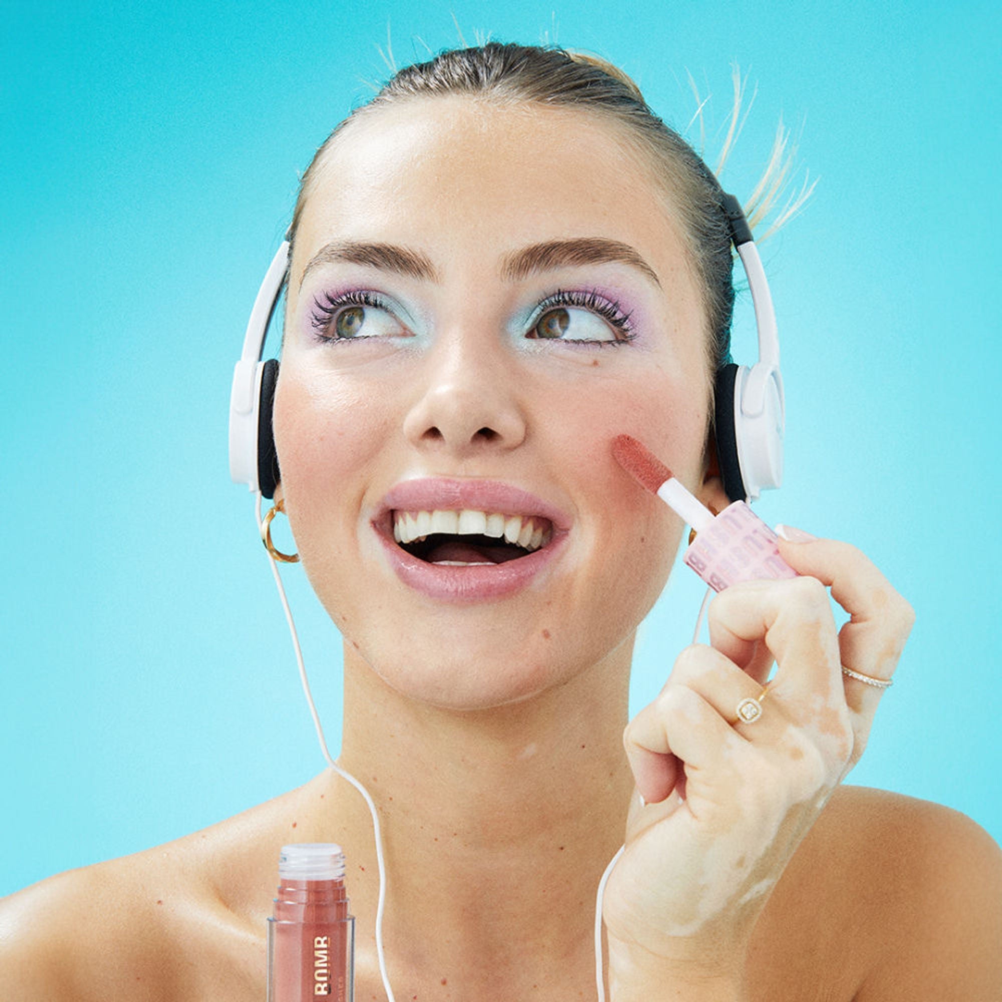 Makeup Revolution Y2K Baby Blush Bomb - That's Fly Nude | Grocsy