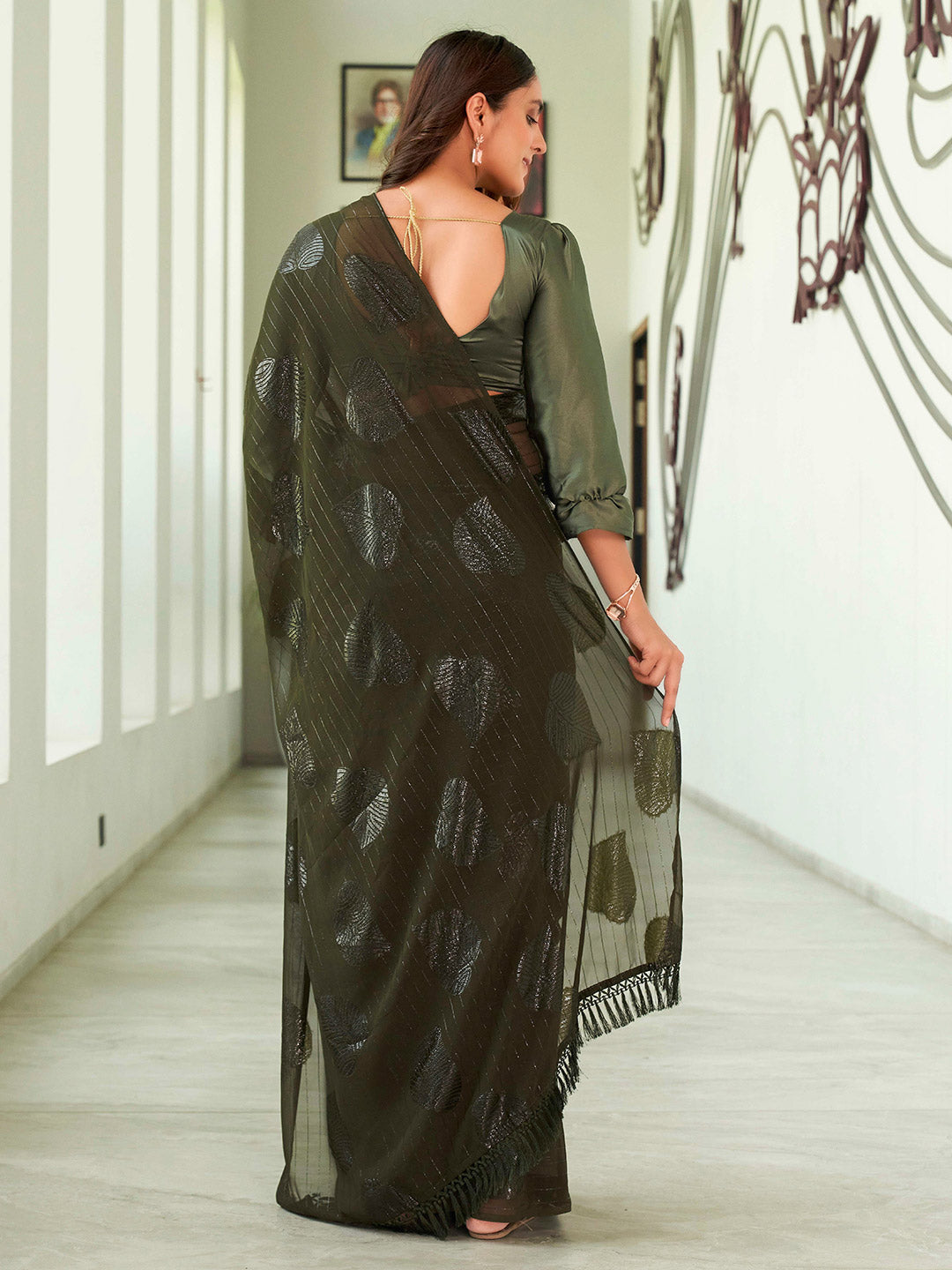 Tikhi Imli Green Floral Embellished Saree | Grocsy