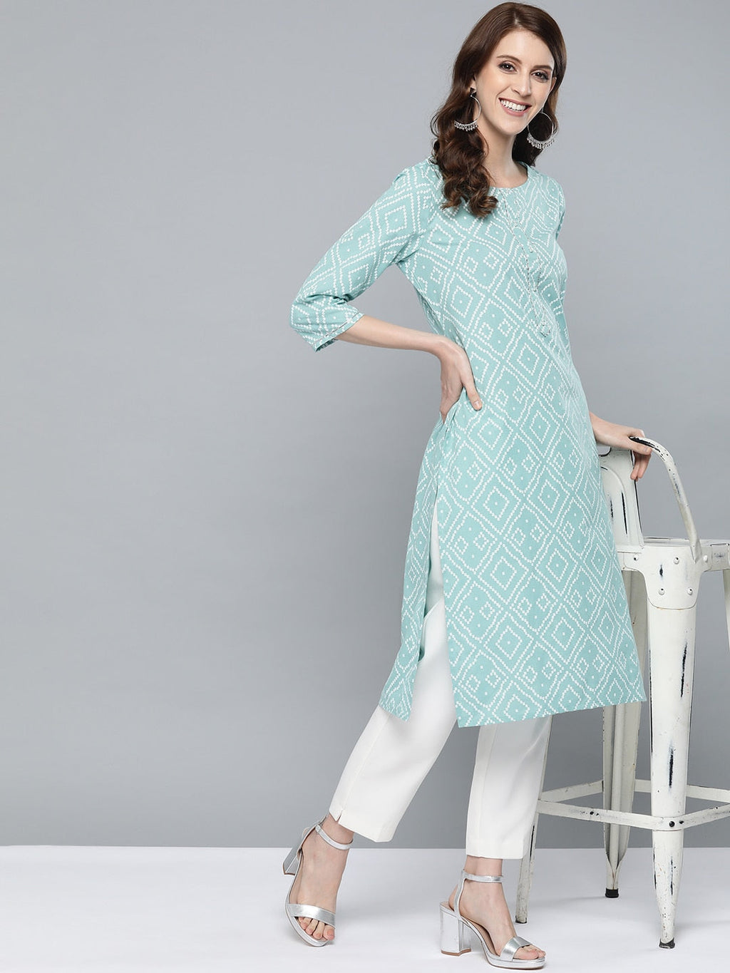 HERE&NOW Women Green & White Bandhani Print Straight Kurta | Grocsy