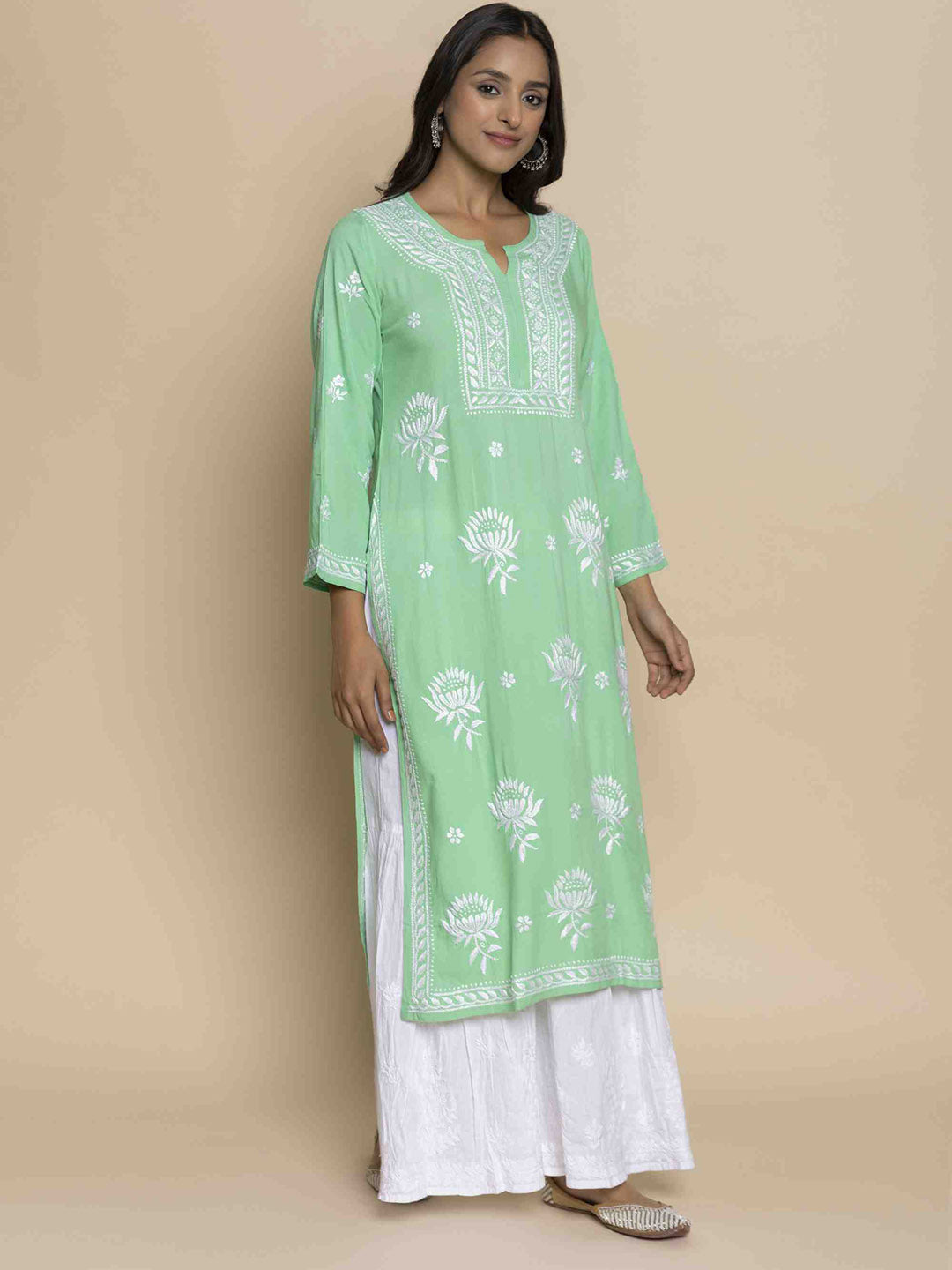 HOUSE OF KARI Floral Embroidered Chikankari Straight Kurta | Grocsy