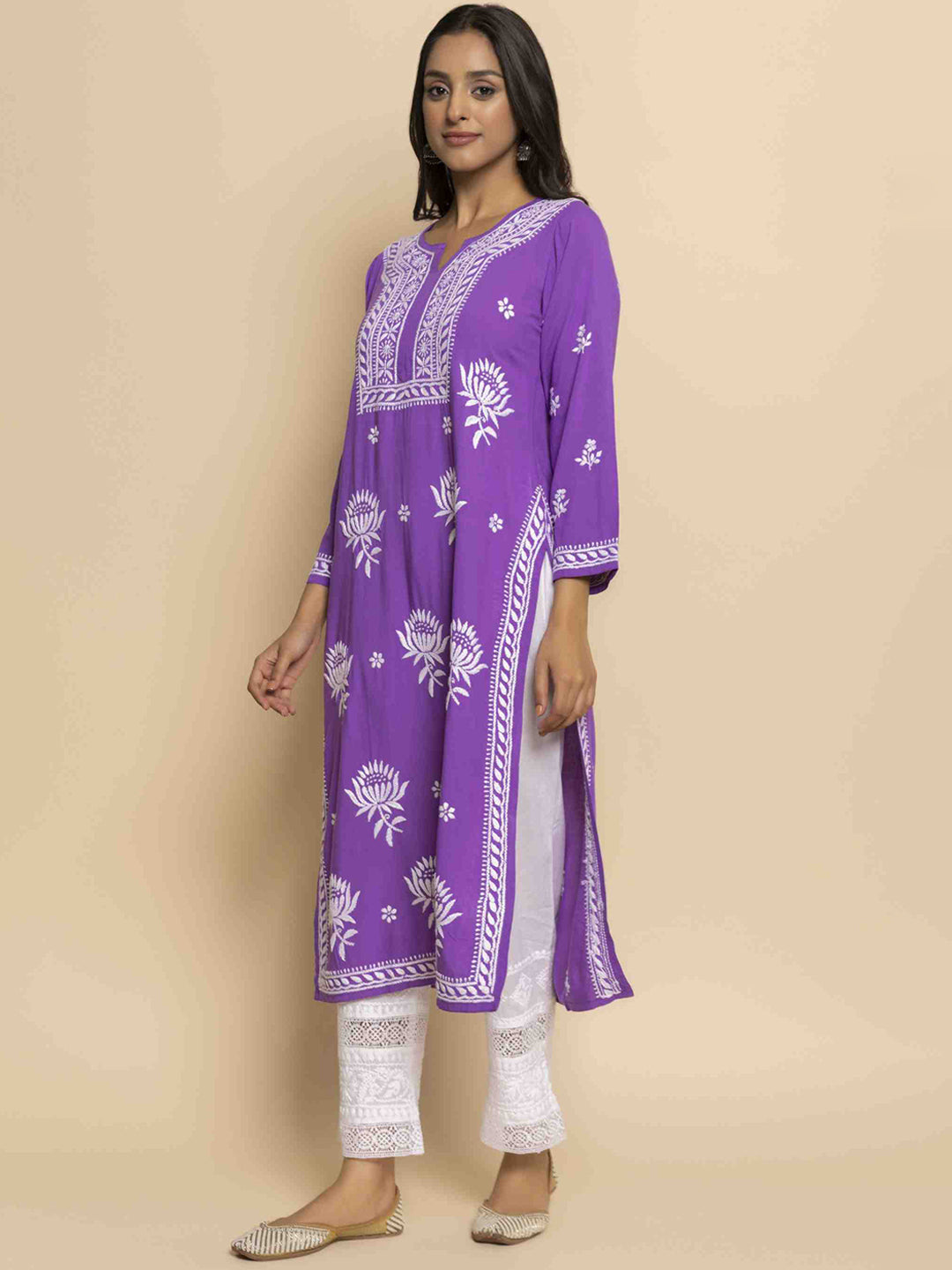 HOUSE OF KARI Ethnic Motifs Chikankari Embroidered Notched Round Neck Straight Kurta | Grocsy