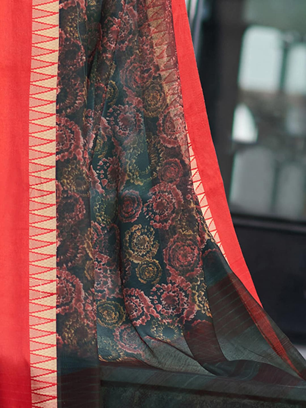 Saree Mall Floral Printed Linen Blend Block Print Sarees | Grocsy