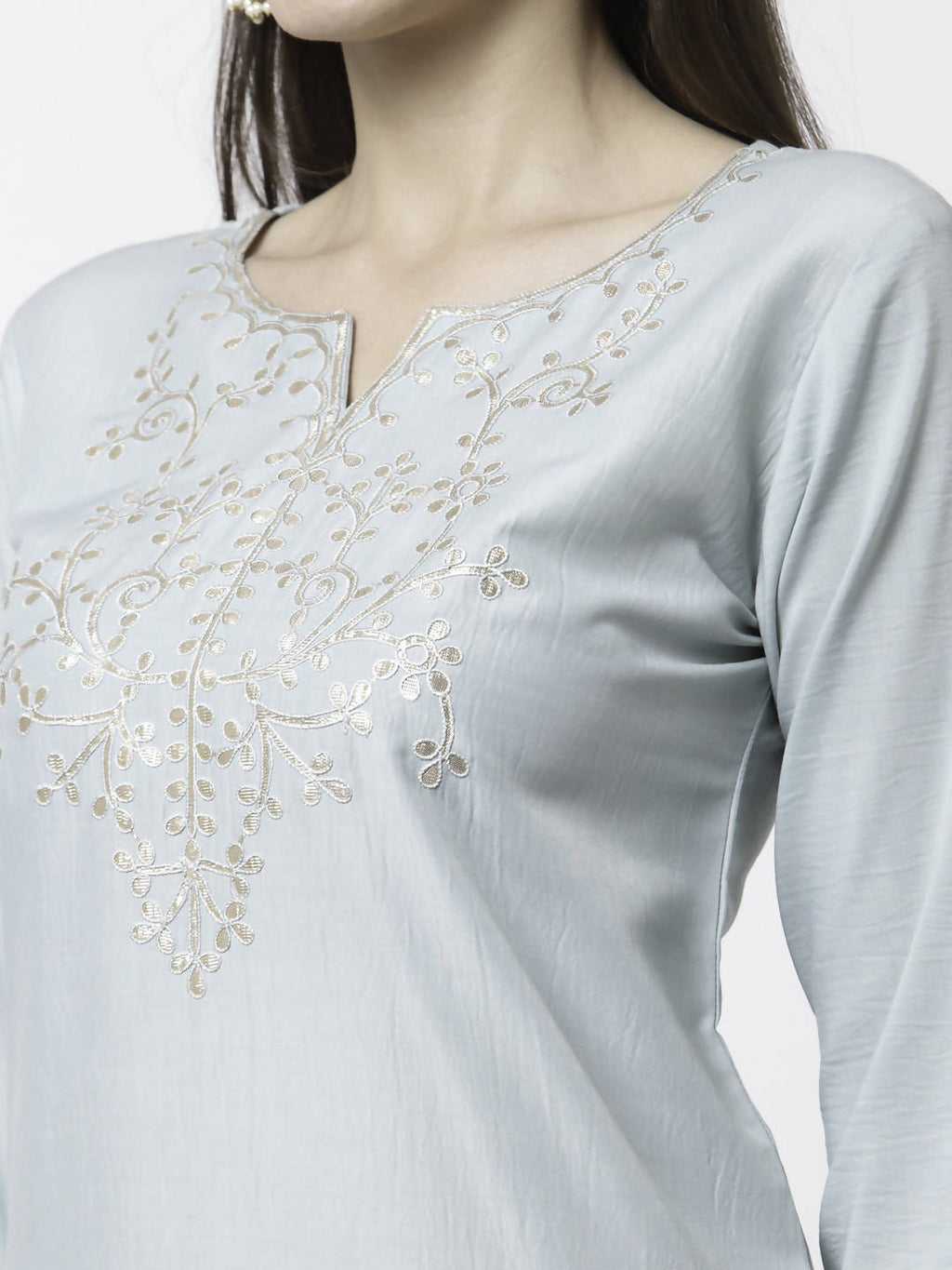 Myshka Grey Silk Blend Embroidered 3/4 Sleeve Round Neck Kurta Pant Dupatta Set | Grocsy