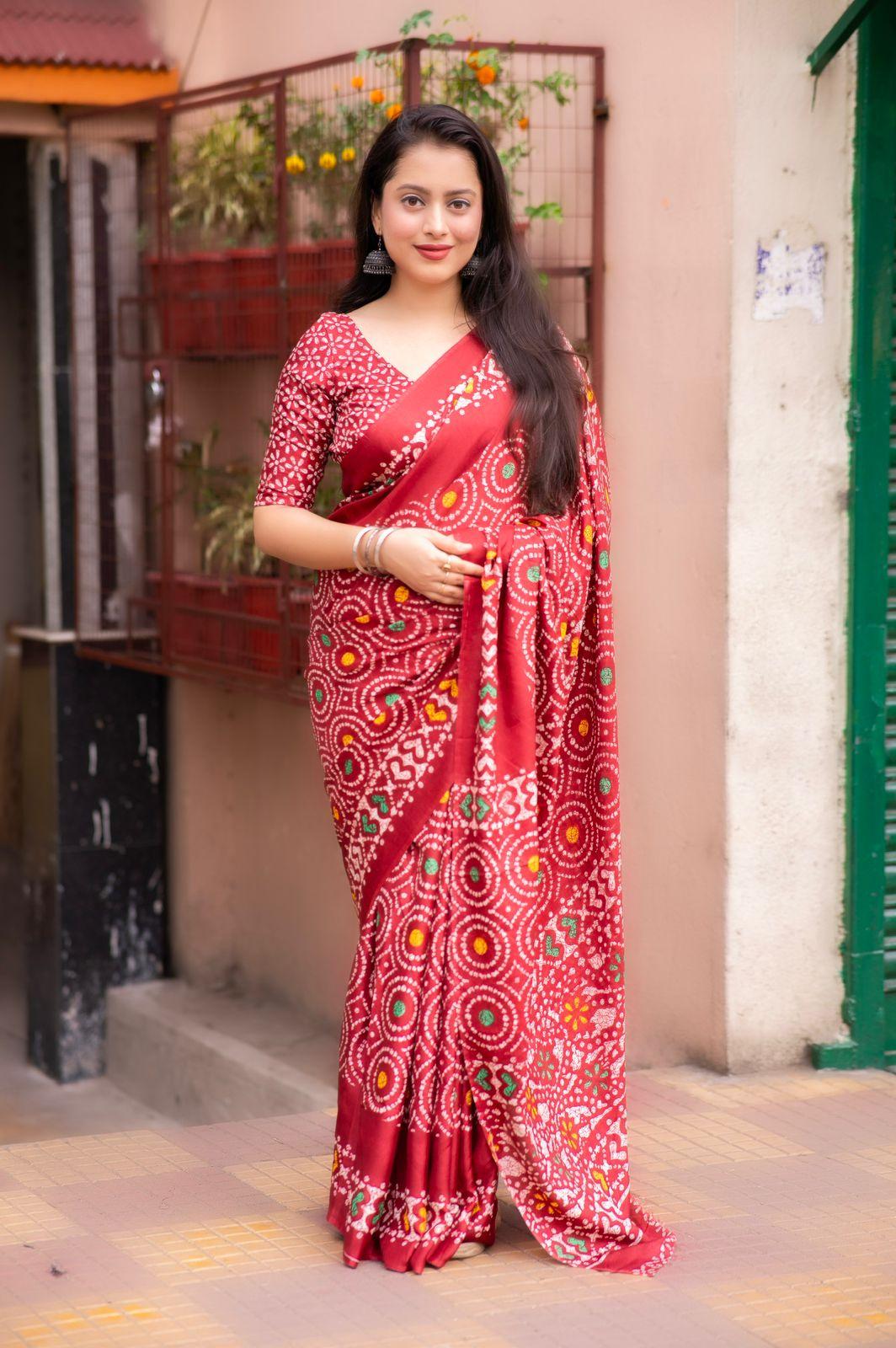 Red Silk Blend Ethnic Motifs Saree with Unstitched Blouse - A2M | Grocsy