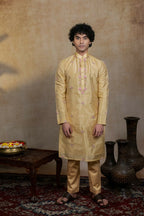 Semi Pattu Gold Padmajaal Kurta Set By Hilo Design | Grocsy