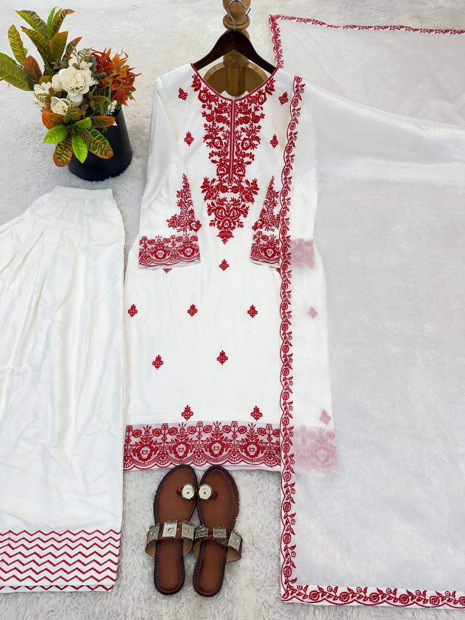 Teeya Creation Womens Trendy Stylish Embroidery Thread Work Red Kurta Set | Grocsy