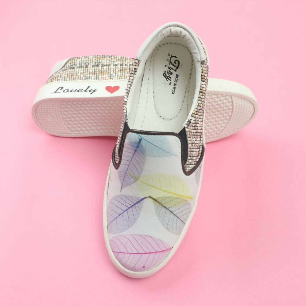 Tiny Bugs Girls Leaf Printed Slip Ons Sneakers - White | Grocsy
