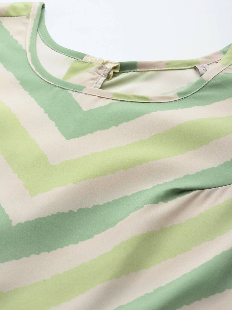 Ahalyaa Off White & Green Zig Zag Print Basic Jumpsuit | Grocsy