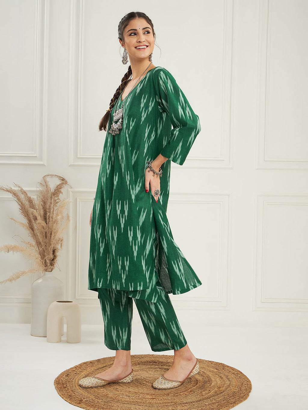 InWeave Women's Green Ikkat Print V Neck Kurta Pant Set | Grocsy