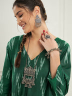 InWeave Women's Green Ikkat Print V Neck Kurta Pant Set | Grocsy