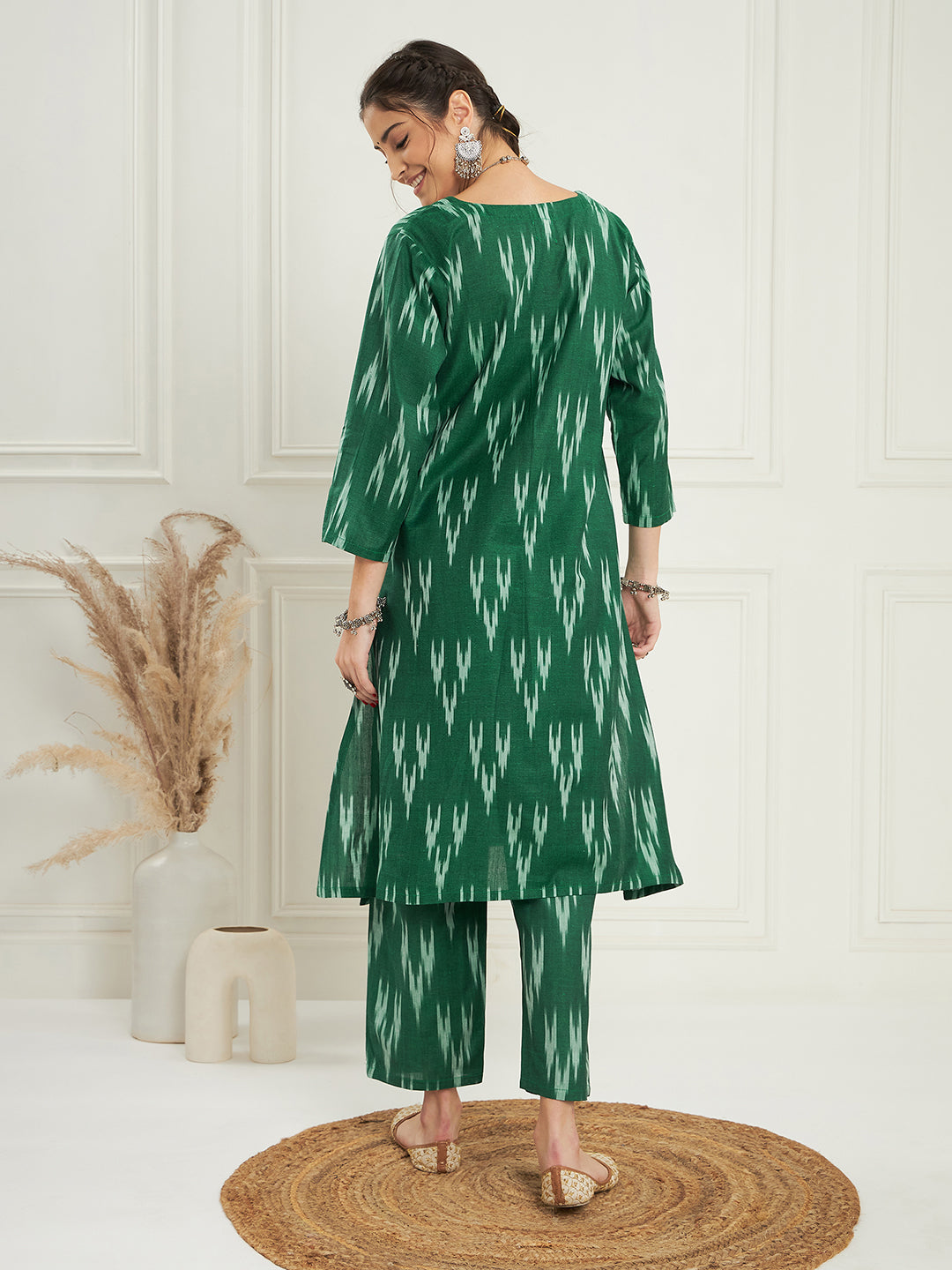 InWeave Women's Green Ikkat Print V Neck Kurta Pant Set | Grocsy