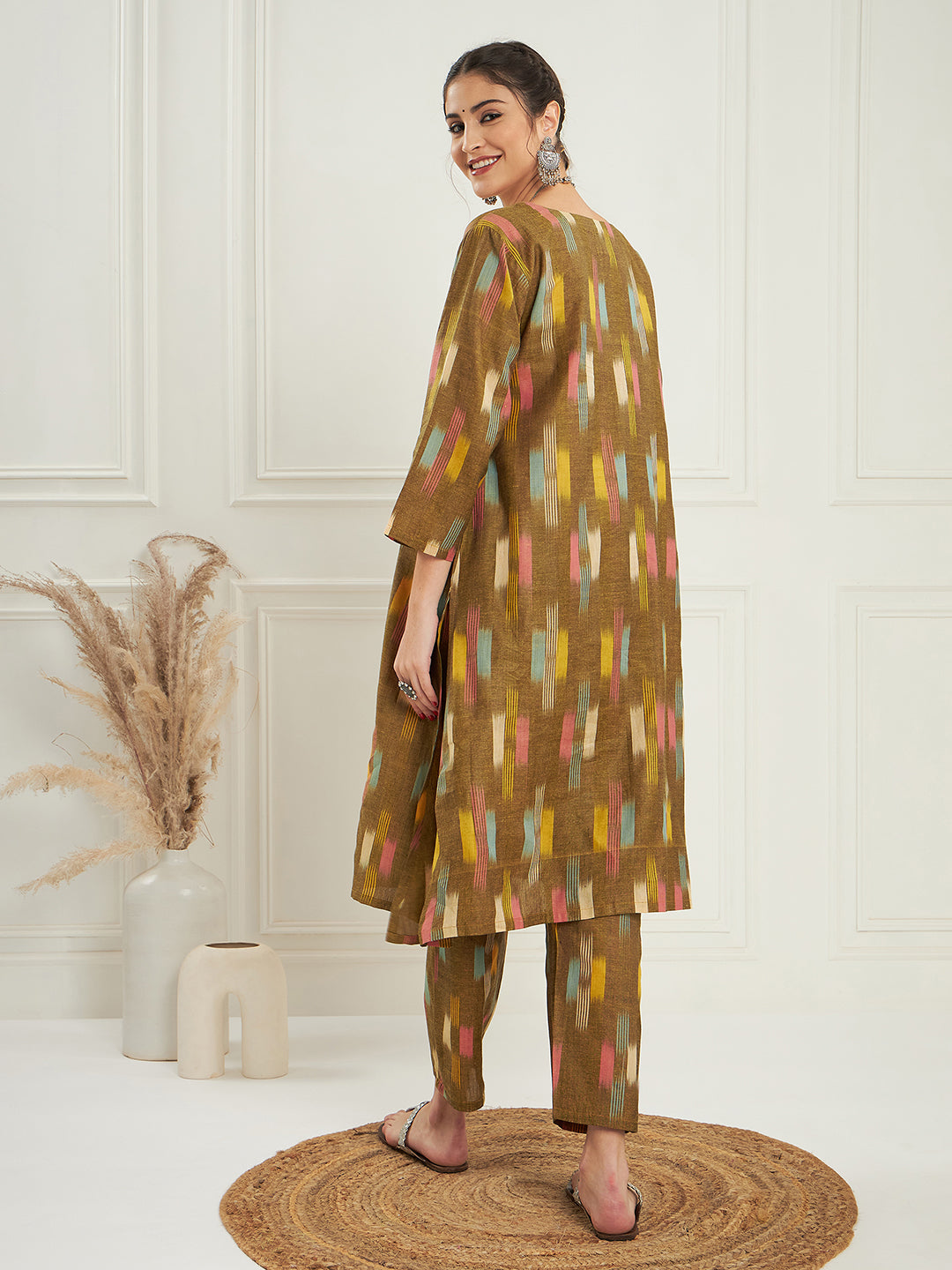 InWeave Women's Olive Ikkat Print V Neck Kurta Pant Set | Grocsy