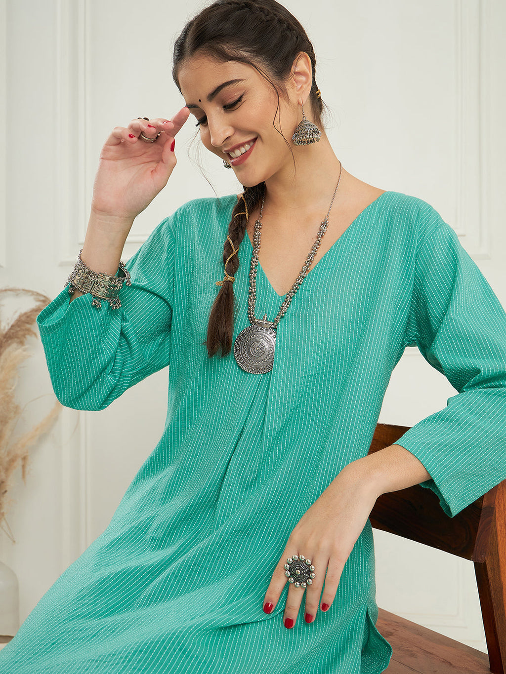 InWeave Women's Arctic Blue Kantha V Neck Kurta Pant Set | Grocsy