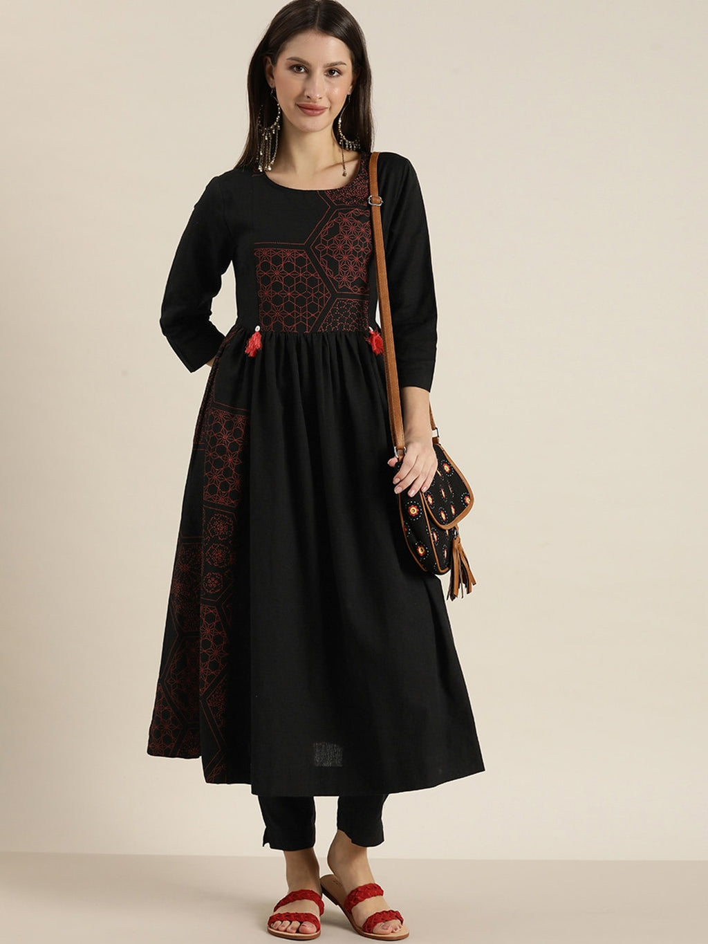 Sangria Women Black Printed Empire Pure Cotton Kurta with Trousers | Grocsy