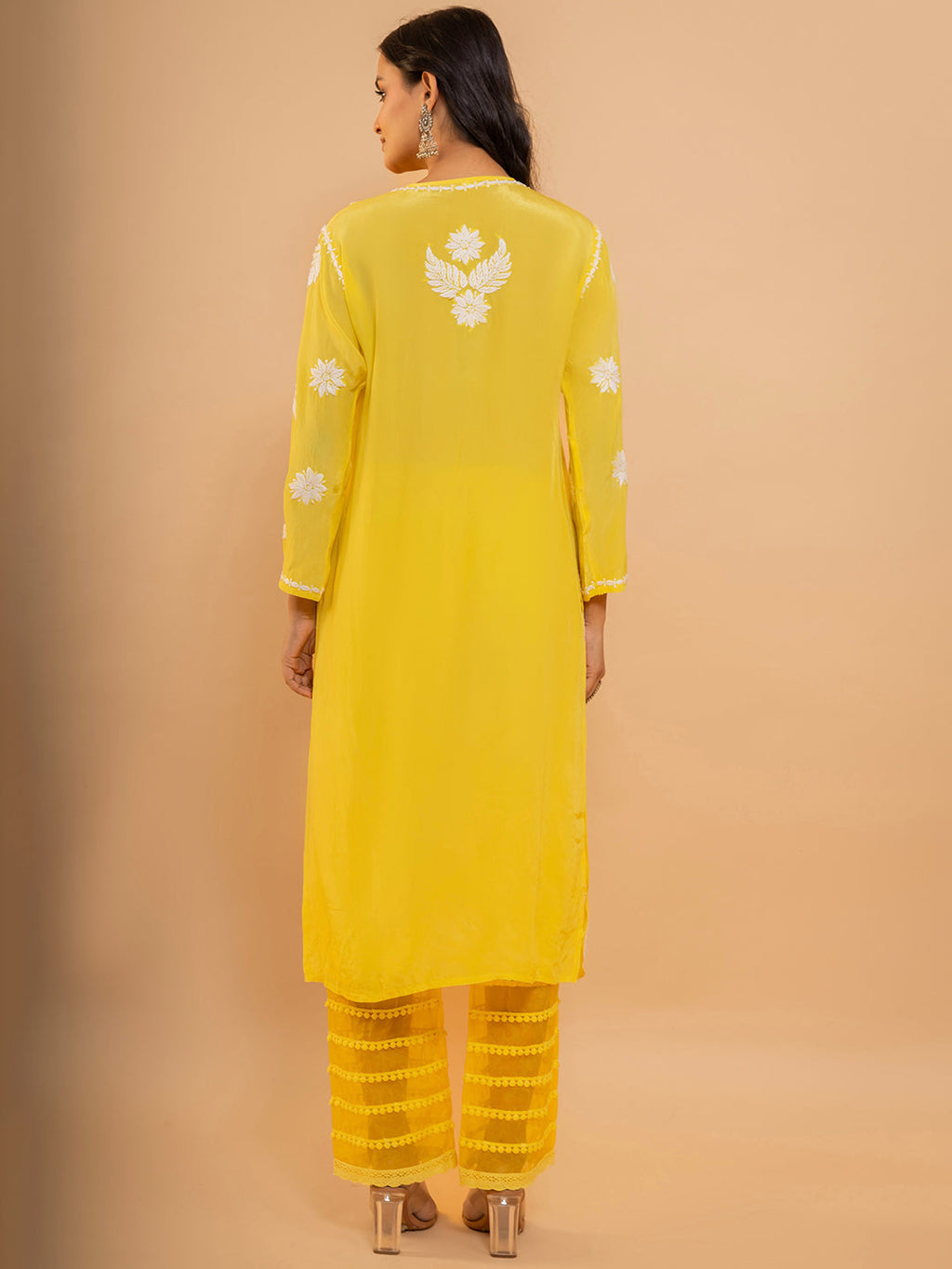 HOUSE OF KARI Floral Embroidered Chikankari Kurta | Grocsy