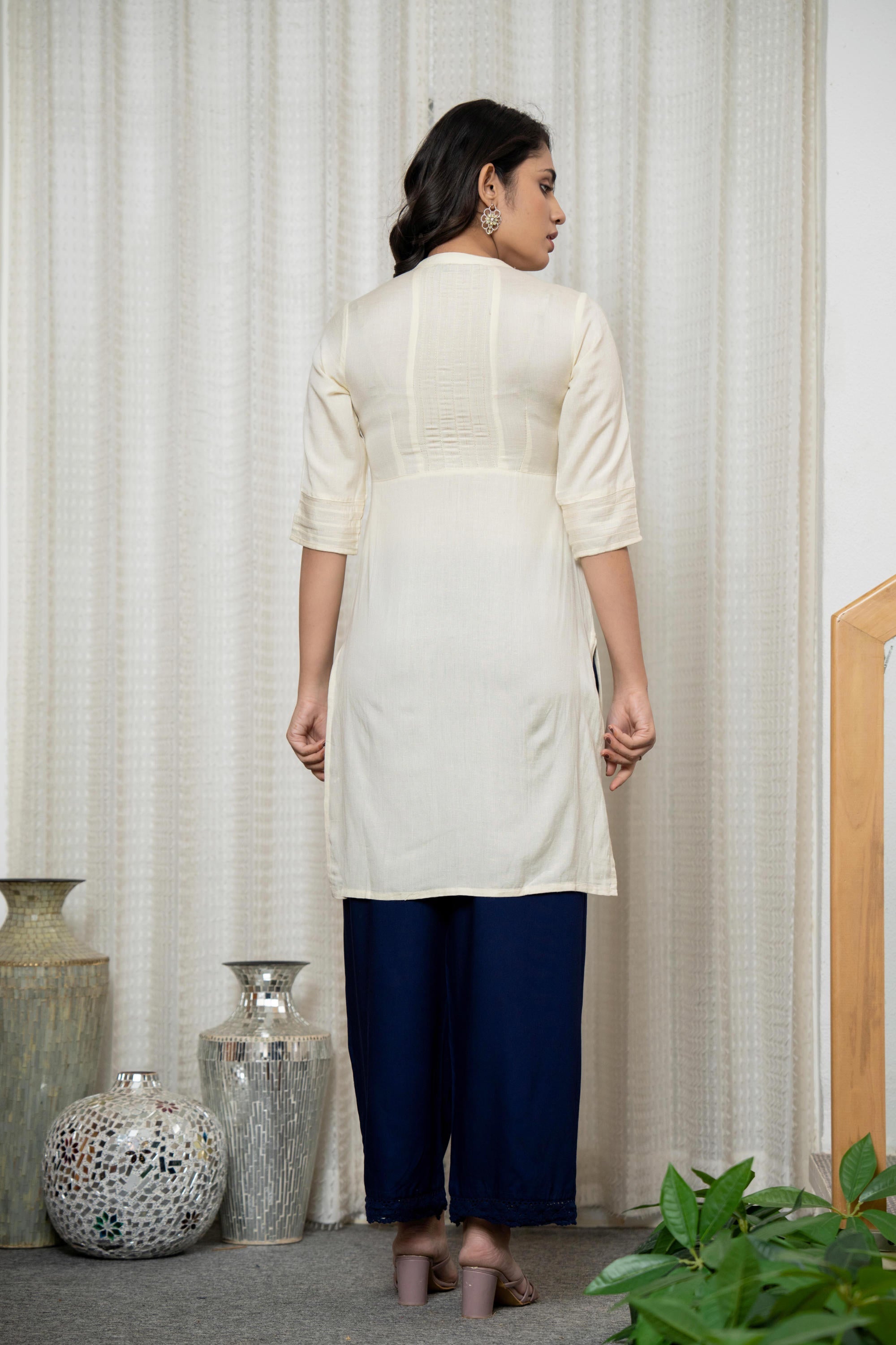 Juniper Rayon Knee-Length Straight Fit Kurta with Mandarin Collar | Grocsy