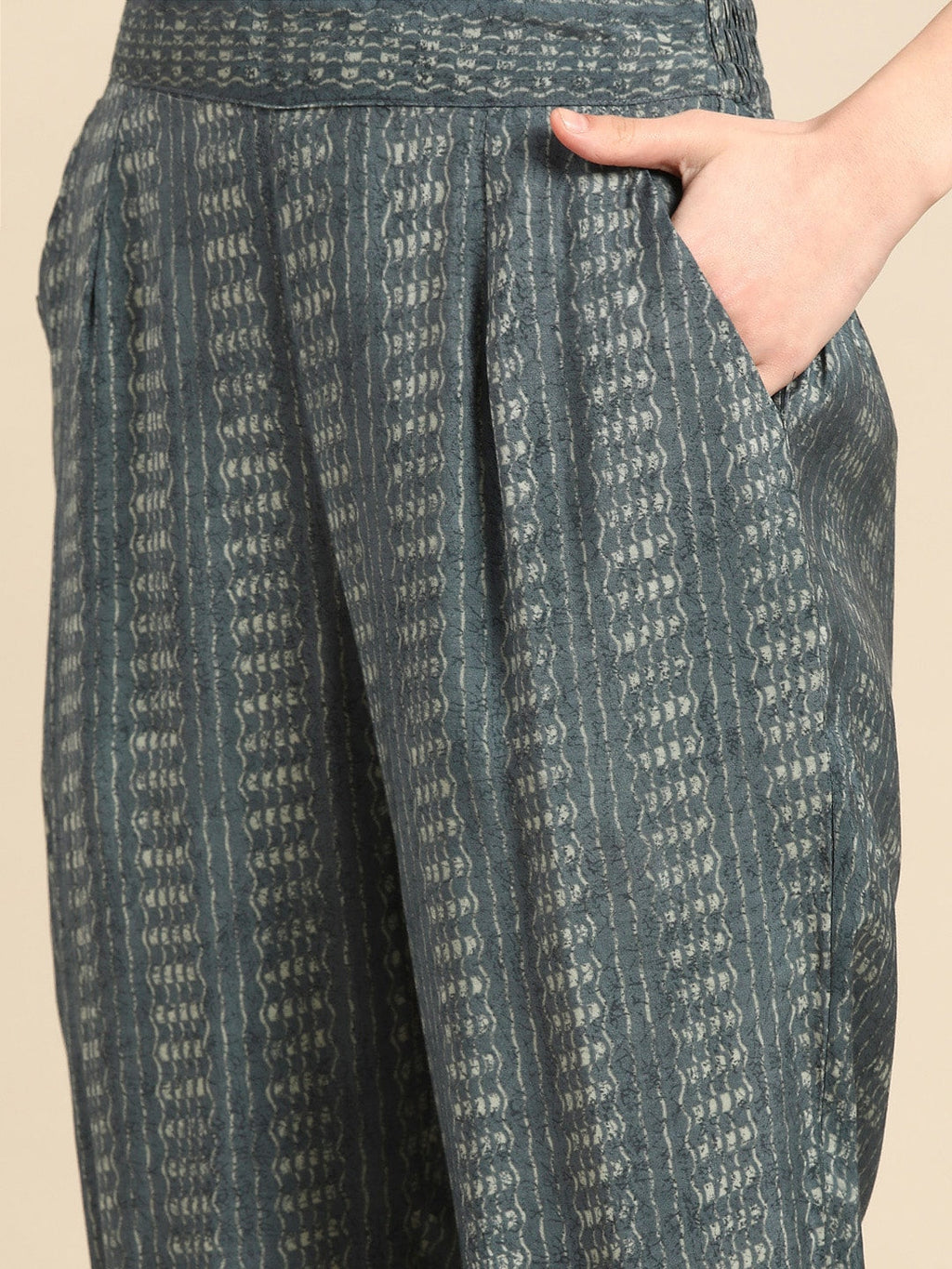 Sangria Women Ethnic Motifs Printed Empire Gotta Patti Kurta with Trousers | Grocsy