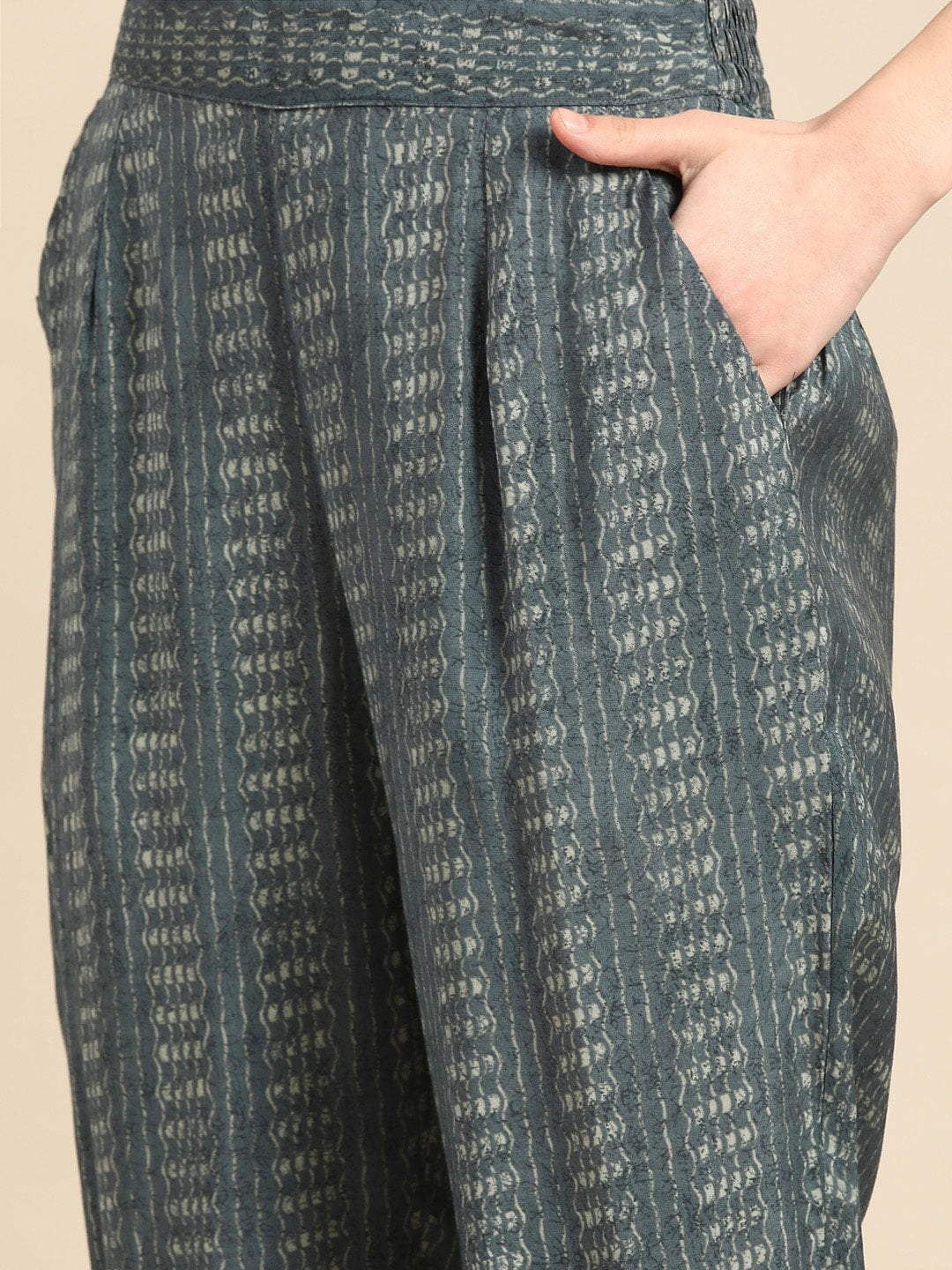 Sangria Women Ethnic Motifs Printed Empire Gotta Patti Kurta with Trousers | Grocsy