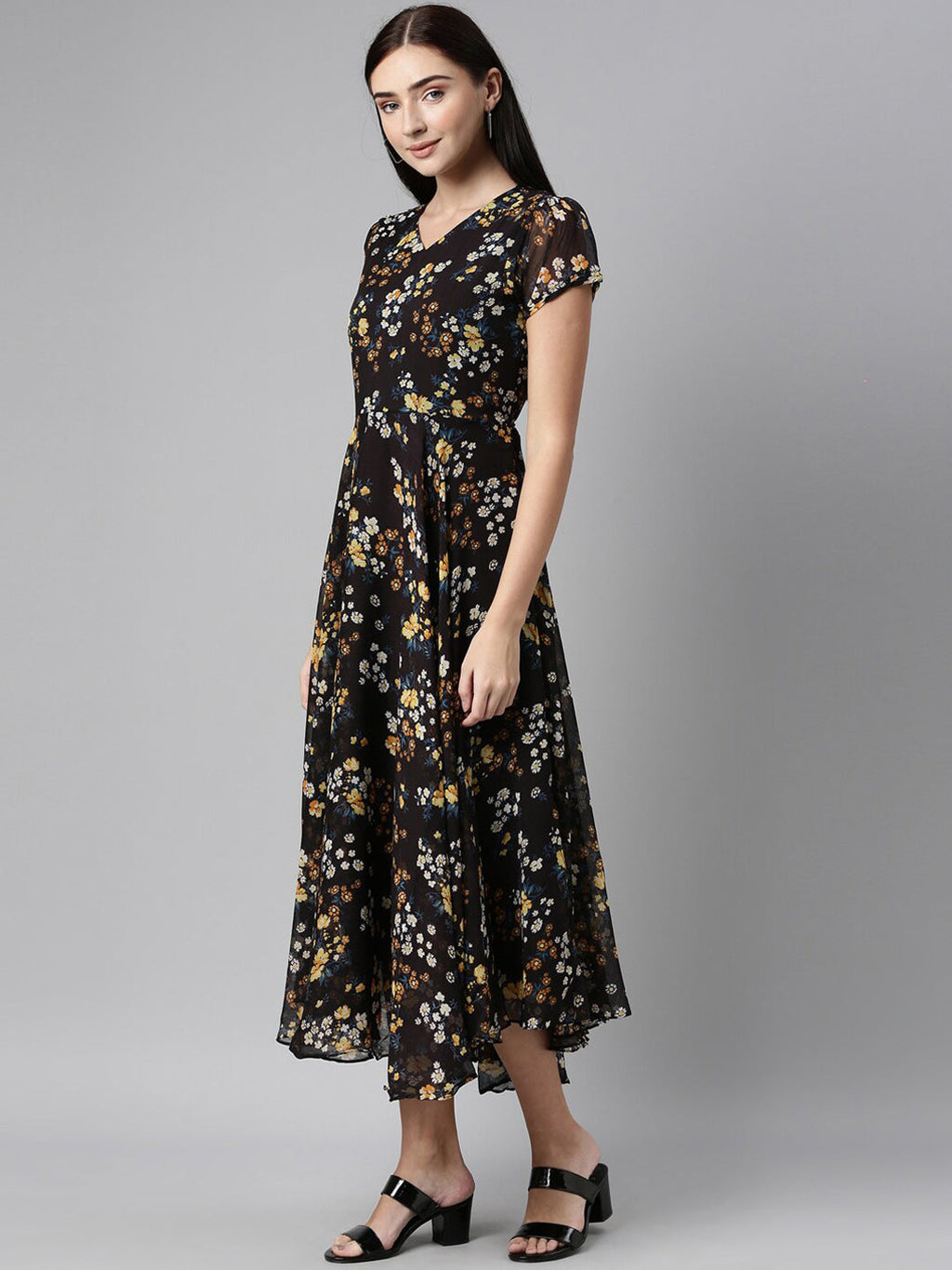 Souchii Women Black Floral Chiffon Maxi Dress | Grocsy