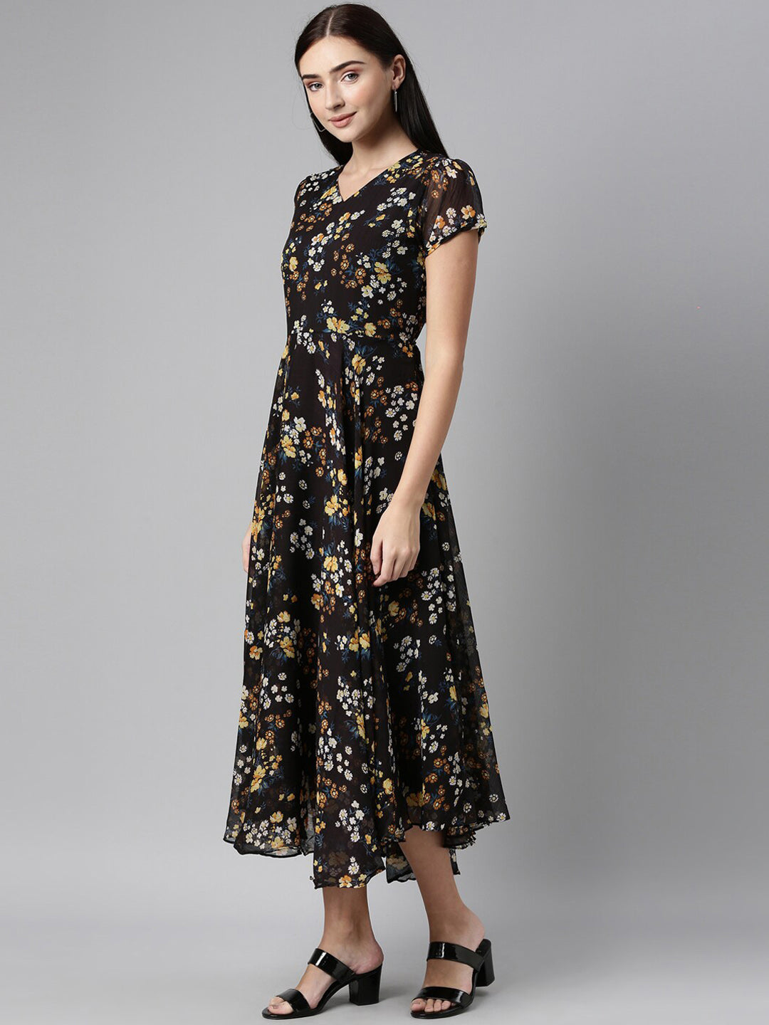 Souchii Women Black Floral Chiffon Maxi Dress | Grocsy