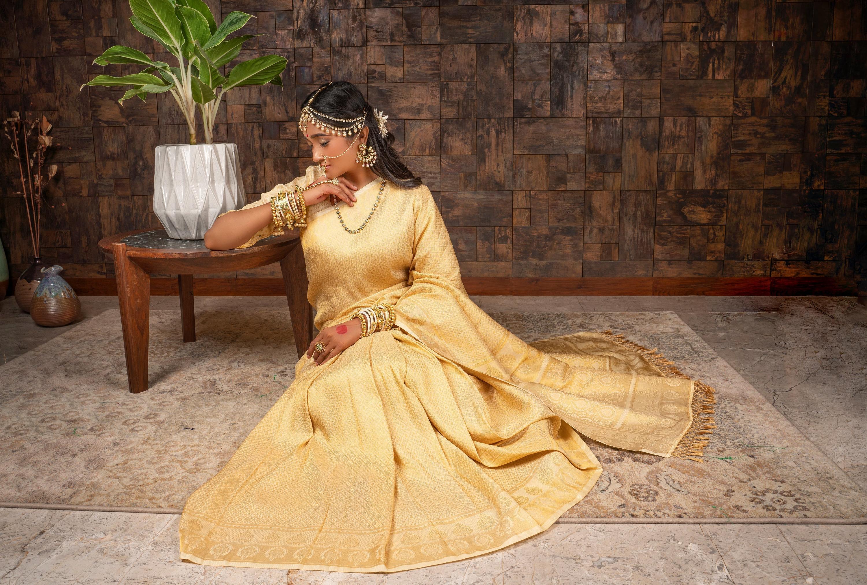 Vardha Gardenia Cream Golden Zari Kanjeevaram Silk Saree | Grocsy