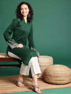 Sangria Mandarin Collar Straight Kurta | Grocsy