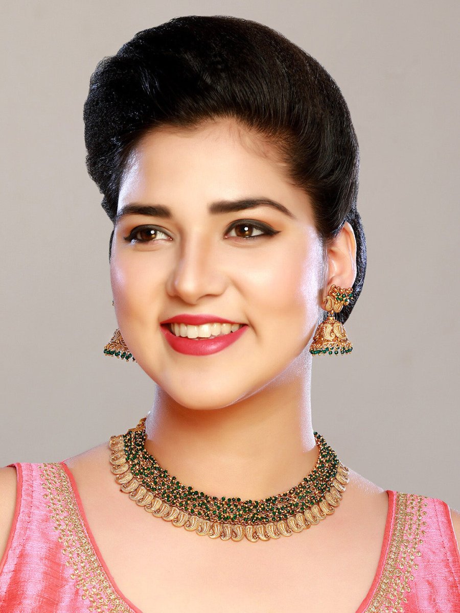 Aadita Gold-Polished Green Pearls Beaded Choker Jewellery Set | Grocsy