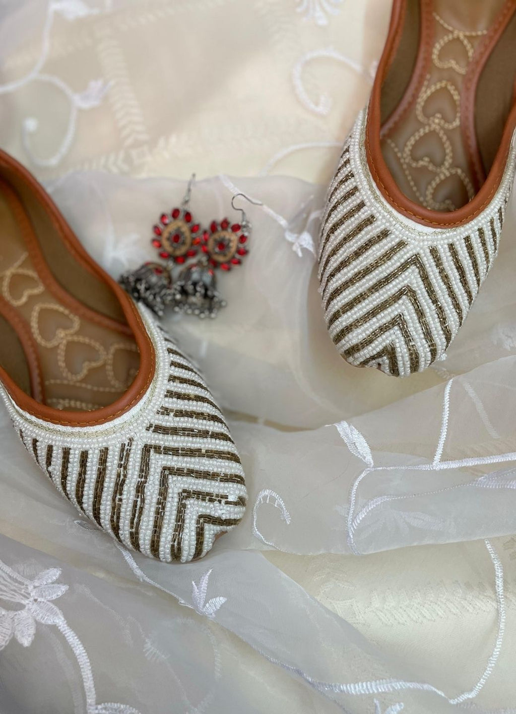 Desi Colour Women Indian Ethnic Footwear-Sleek Pearl-Off white | Grocsy