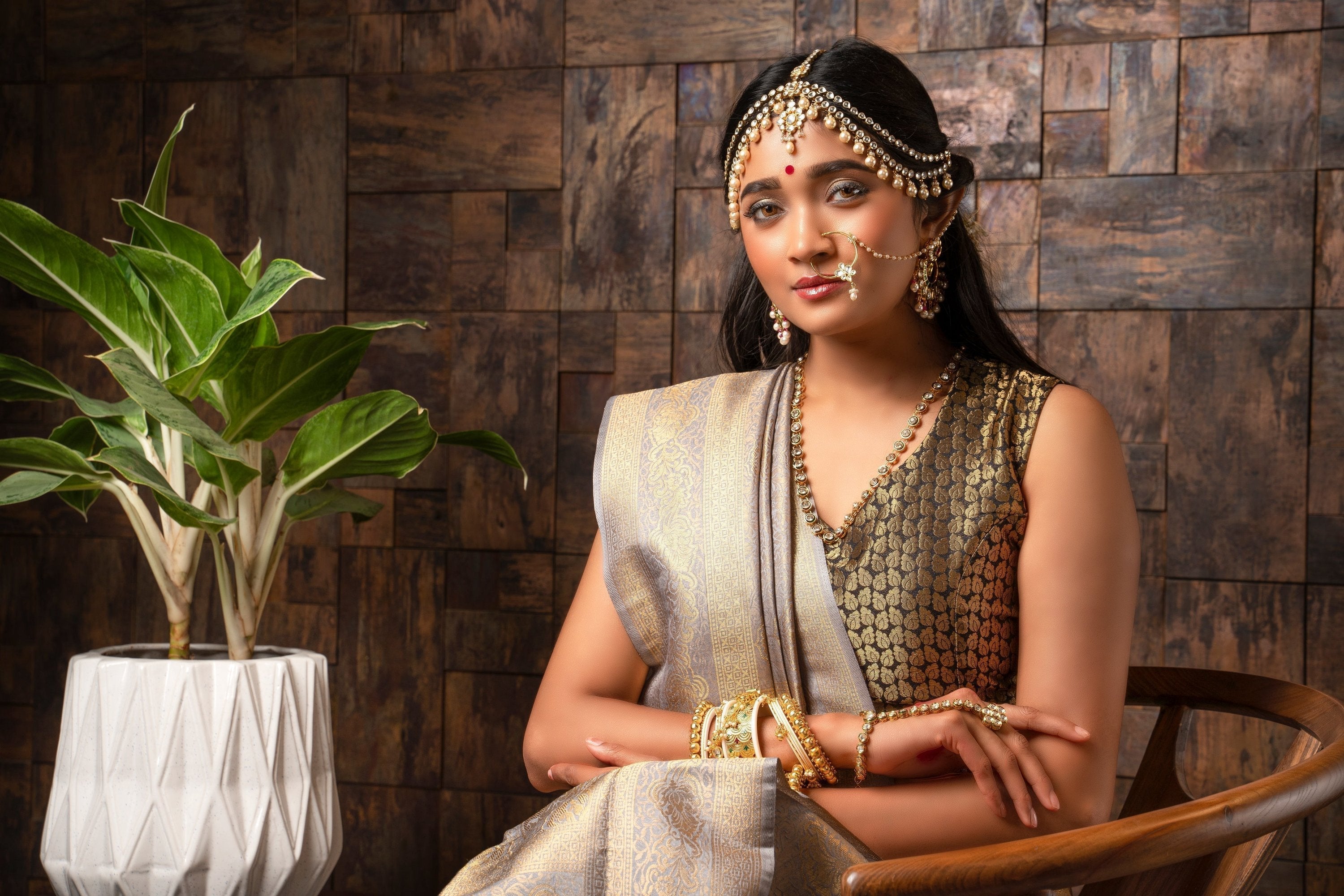 Vardha Seal Grey Golden Zari Kanjeevaram Silk Saree | Grocsy