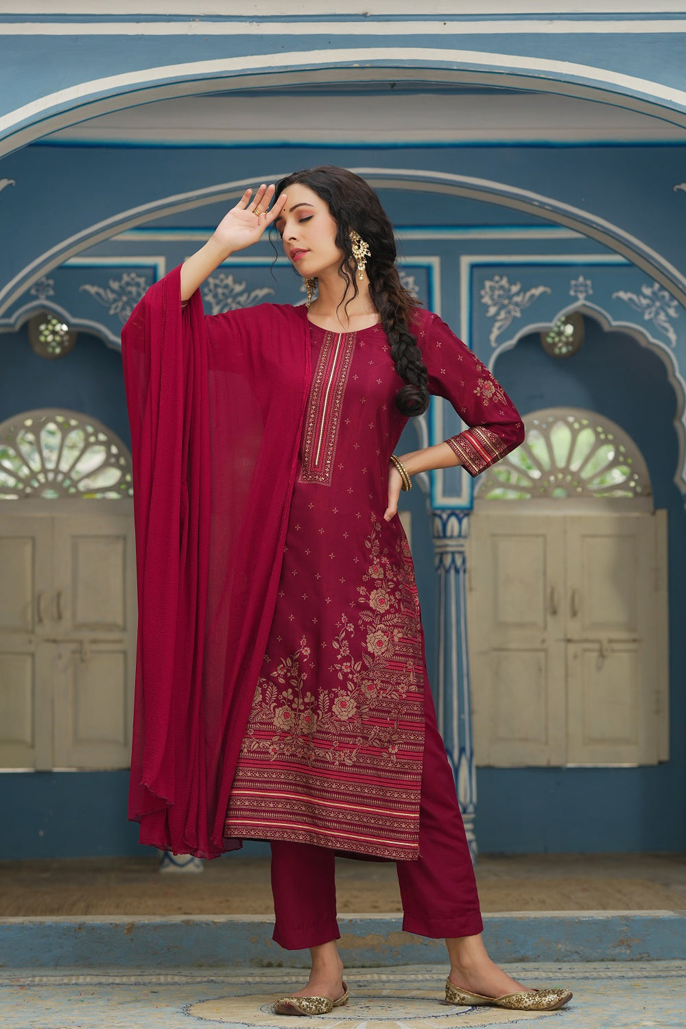 Juniper Maroon Shantoon Festive Printed Straight Skd For Women | Grocsy