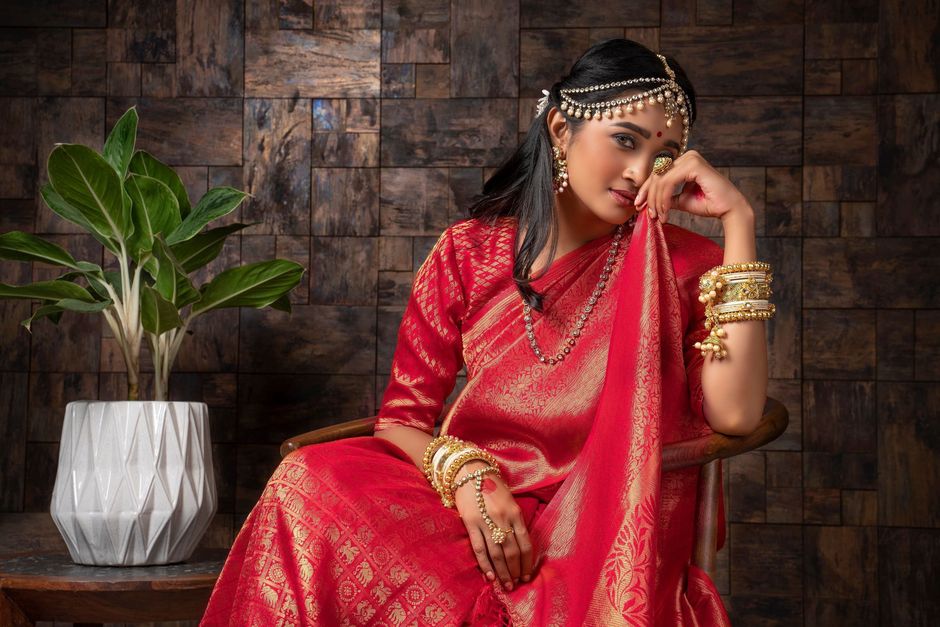 Vardha Candy Apple Red Golden Zari Kanjeevaram Silk Saree | Grocsy
