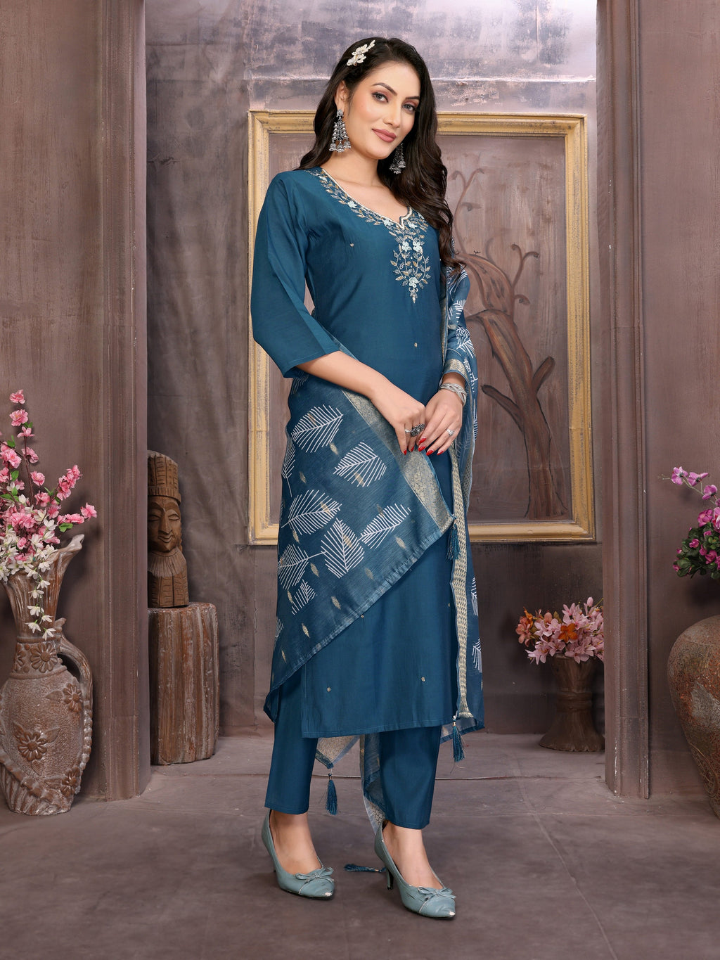 Vedant Vastram Kurta Pant set with Dupatta having Beautiful Hand work (Khatli Work) - Dark Peacock | Grocsy
