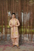 Dusky Pink Kanjivaram Machien Embroidered Pattu Set by Hilo Design | Grocsy