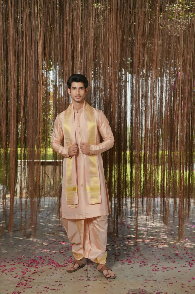 Dusky Pink Kanjivaram Machien Embroidered Pattu Set by Hilo Design | Grocsy