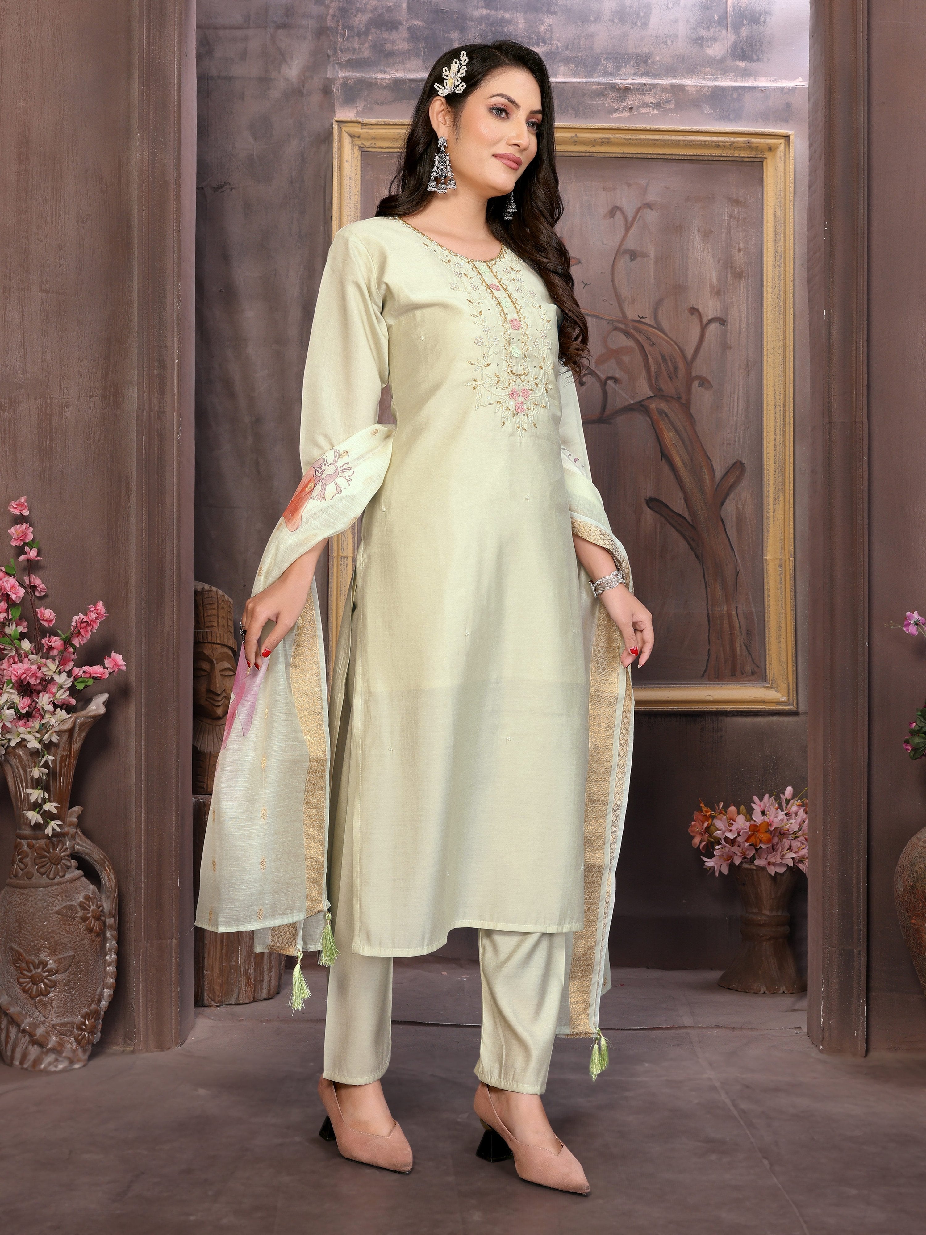 Vedant Vastram Kurta Pant set with Dupatta having Beautiful Hand work (Khatli Work) - Light Pista | Grocsy