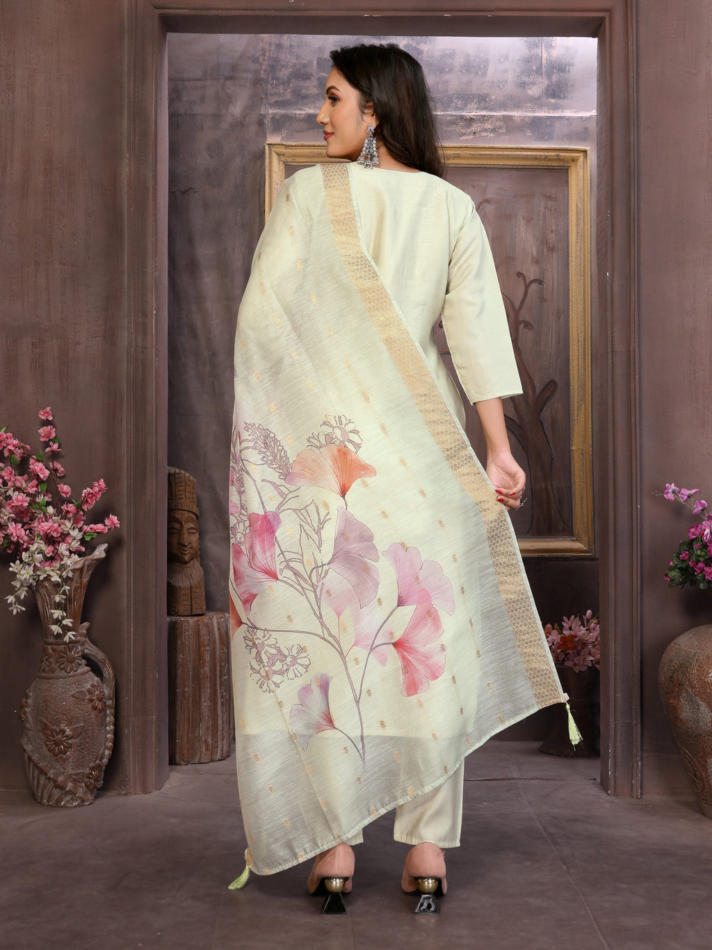 Vedant Vastram Kurta Pant set with Dupatta having Beautiful Hand work (Khatli Work) - Light Pista | Grocsy