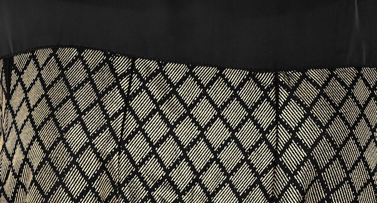 Ahalyaa Black & Golden Foil Print A-Line Kurta For Women | Grocsy