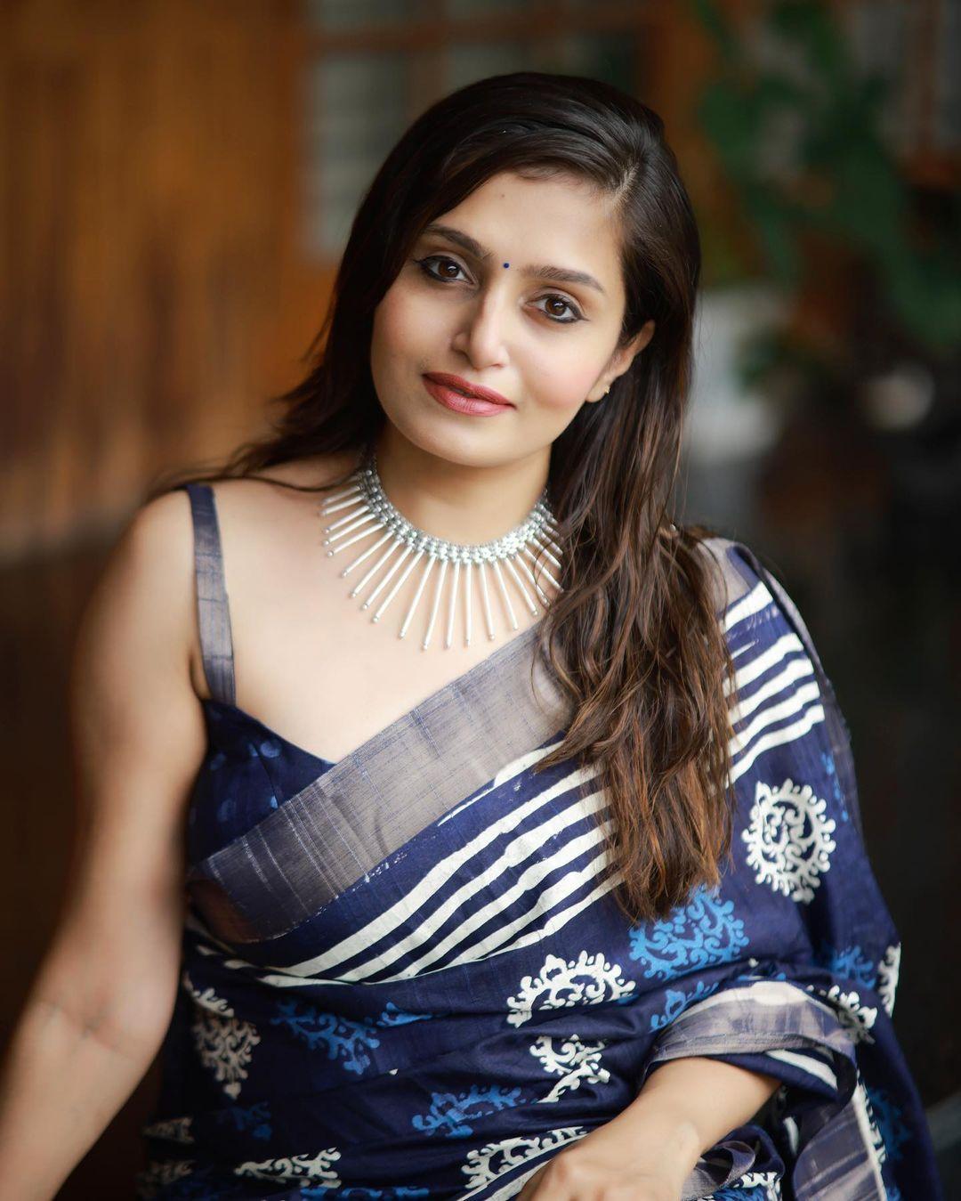 Blue Poly Silk Ethnic Motifs Saree with Unstitched Blouse - A2M | Grocsy