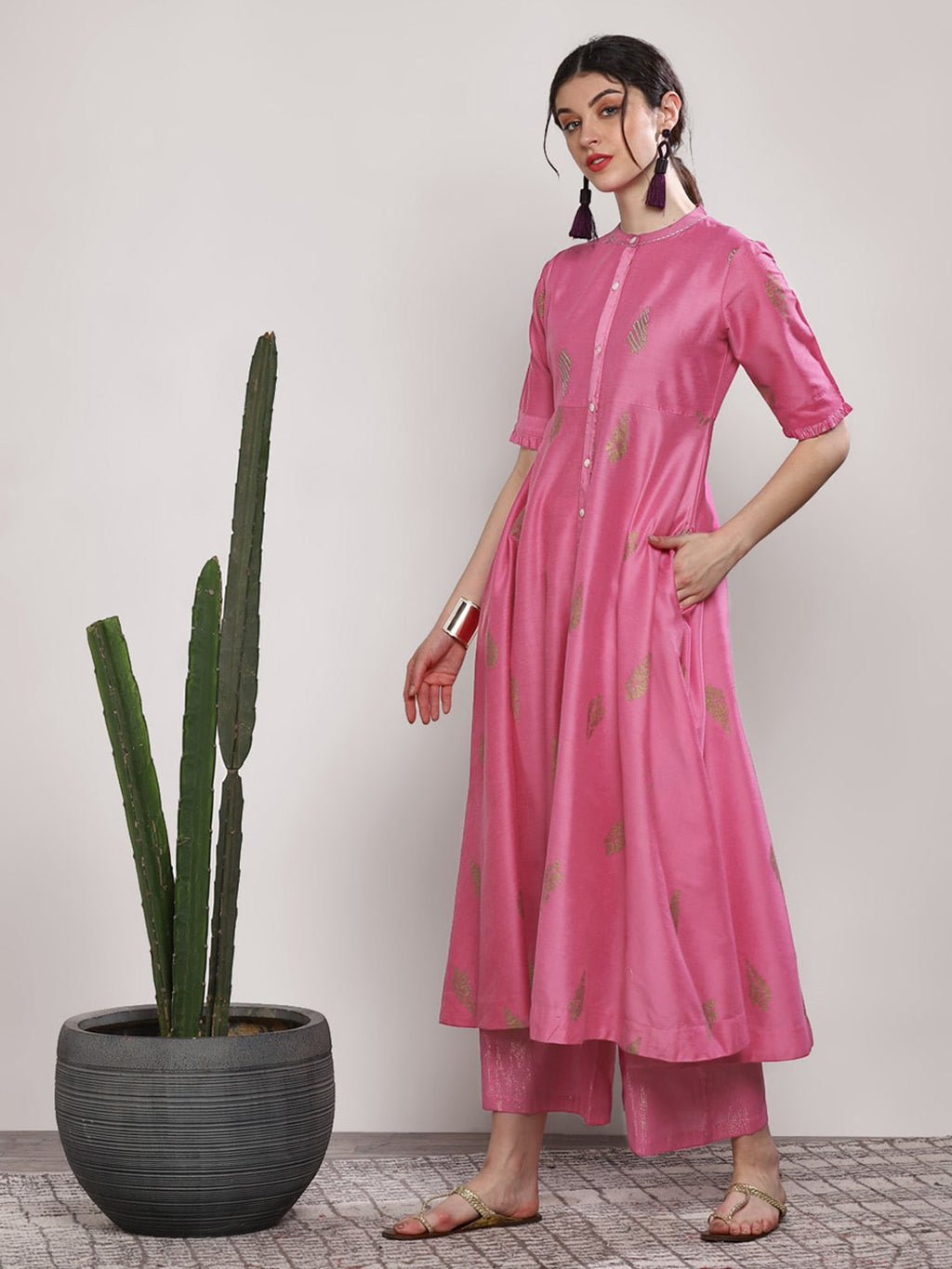 Sangria Women Pink Printed Kurta with Trousers | Grocsy