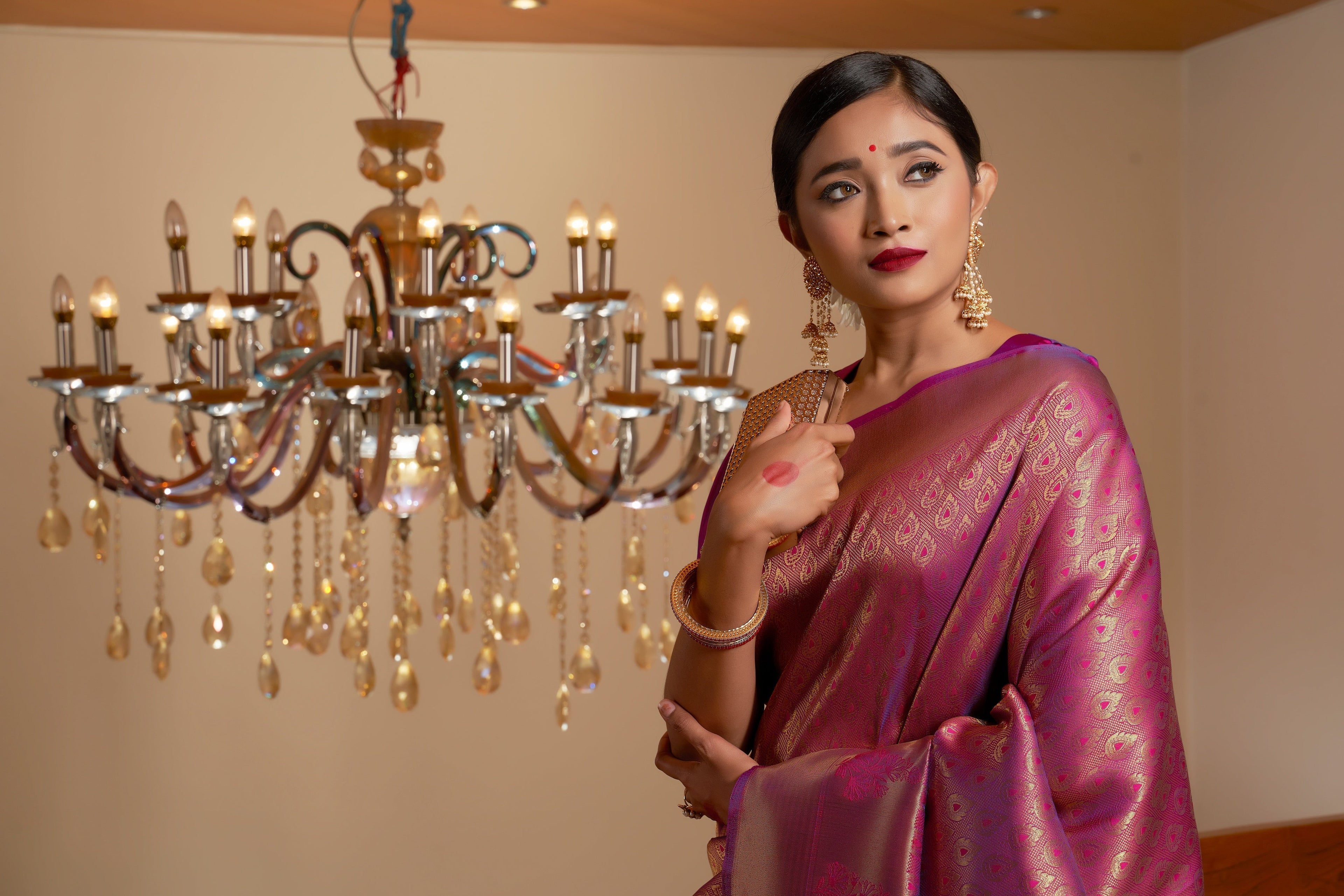 Vardha Mauve Wine Golden Zari Kanjeevaram Silk Saree | Grocsy