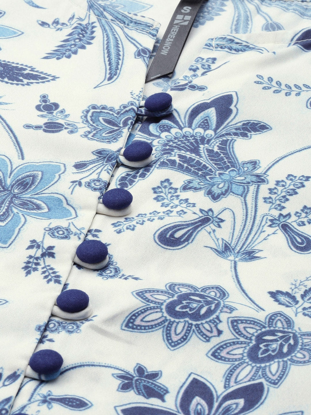 HERE&NOW Women Floral Printed Mandarin Collar Straight Kurta | Grocsy