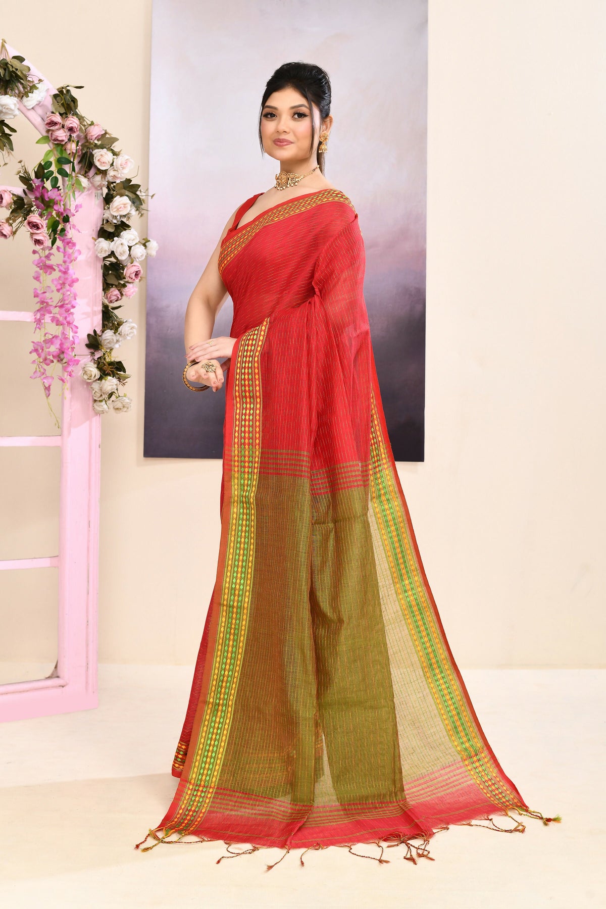 Piyari Fashion Women's Red Embellished Cotton Blend Jamdani Saree | Grocsy