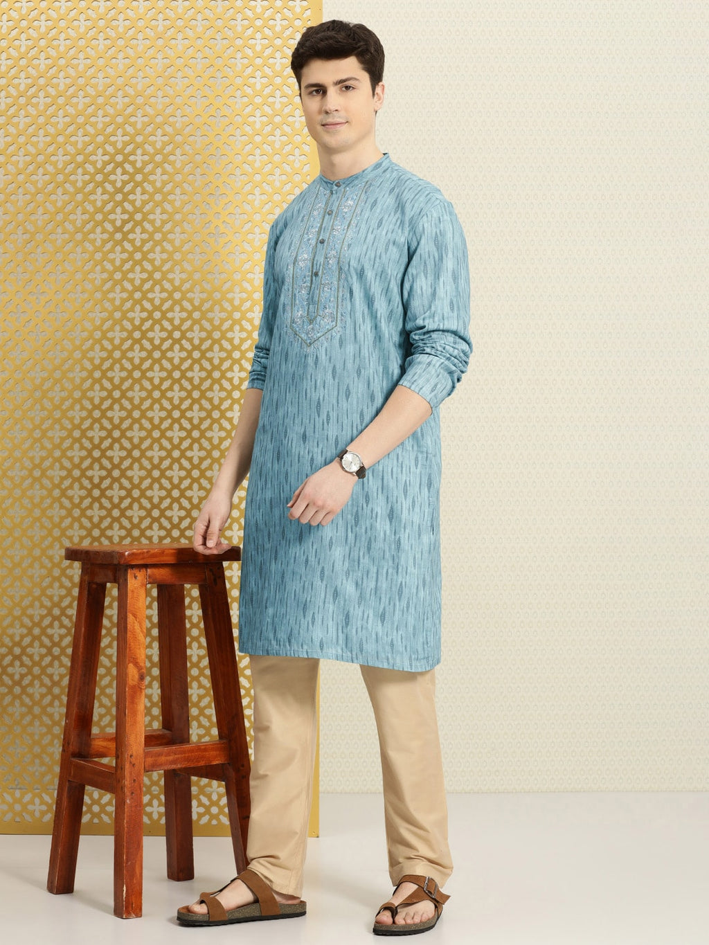 House of Pataudi Jashn Zari Work Sequined Detail Floral Embroidered Kurta | Grocsy