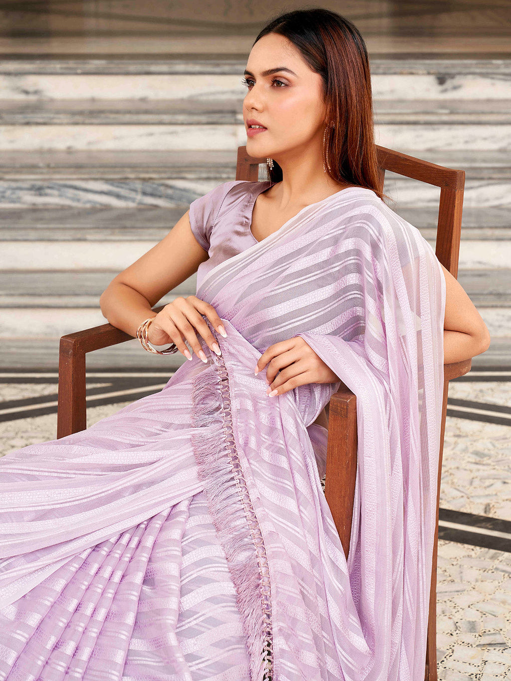 Tikhi Imli Striped Woven Design Saree | Grocsy