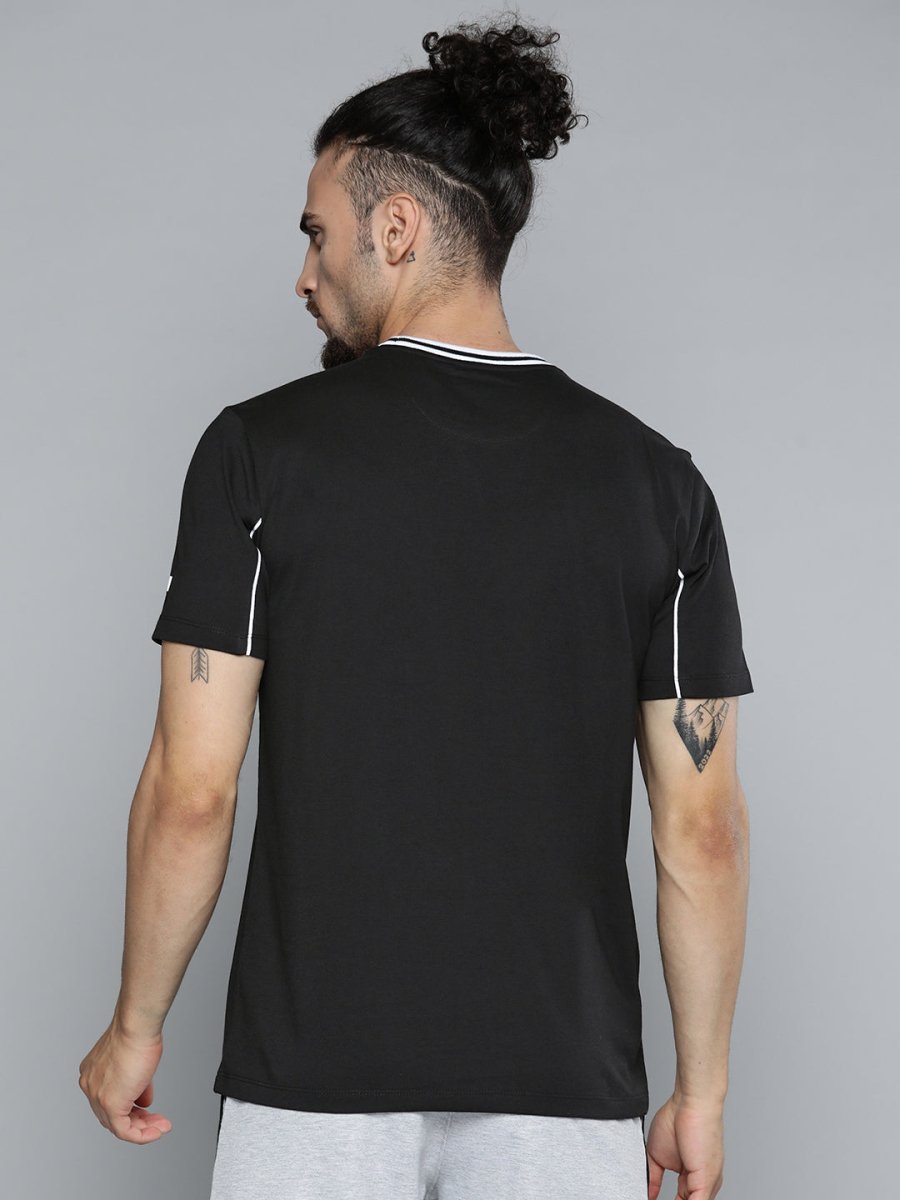 Alcis Men Black Solid Slim Fit Gym T-shirt | Grocsy