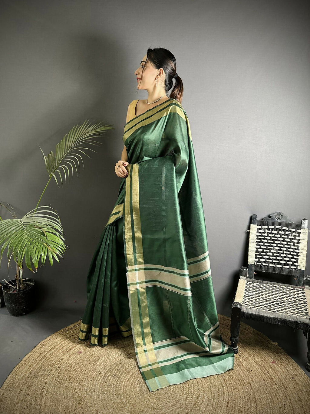 Joban Fashion Green Woven Pattern Raw Silk Kanjivaram Silk Saree | Grocsy