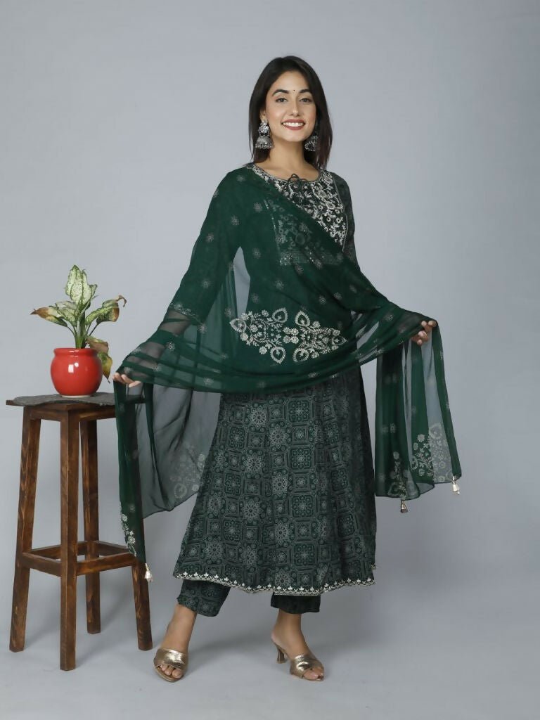Alvano Women's Attractive And Stylish Rayon Anarkali Kurta With Pant And Dupatta | Grocsy
