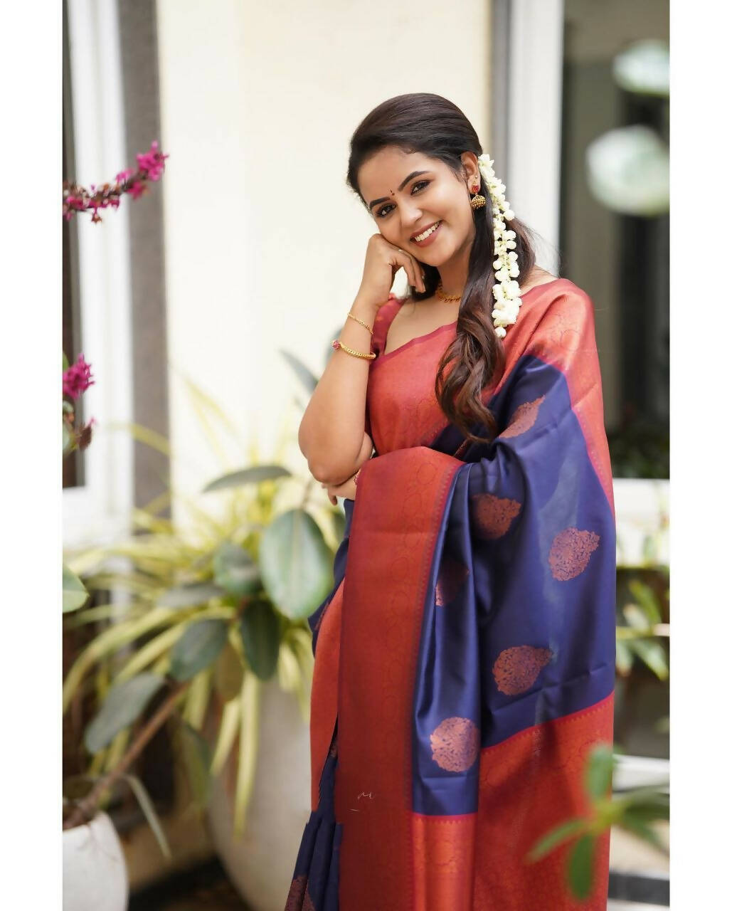 DEIANA'S Beautiful Designer Golden zari Soft Lichi Silk Saree - Navy Blue | Grocsy
