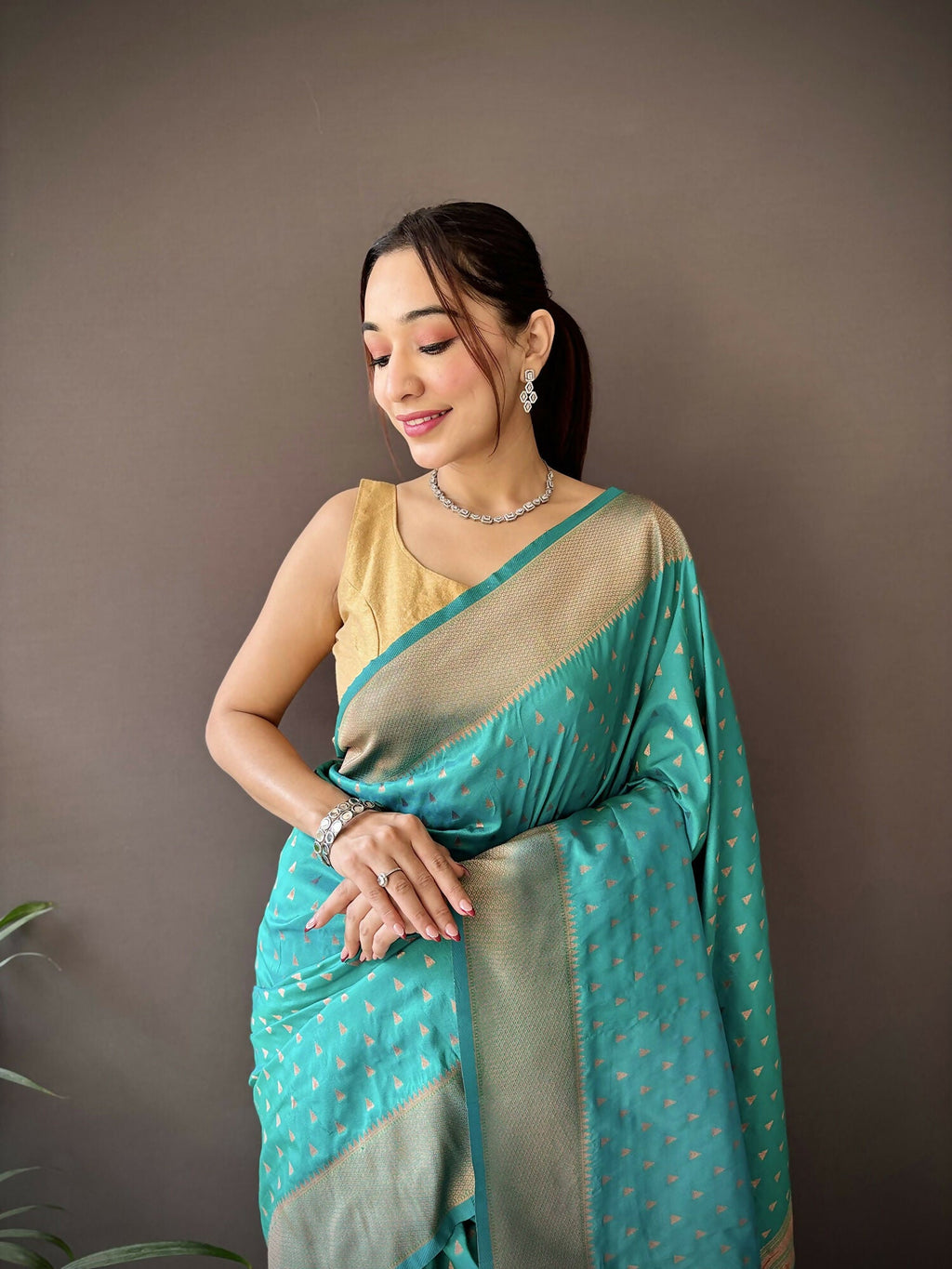 Joban Fashion Teal Green Jacquard Butti Soft Lichi Silk Paithani Saree | Grocsy